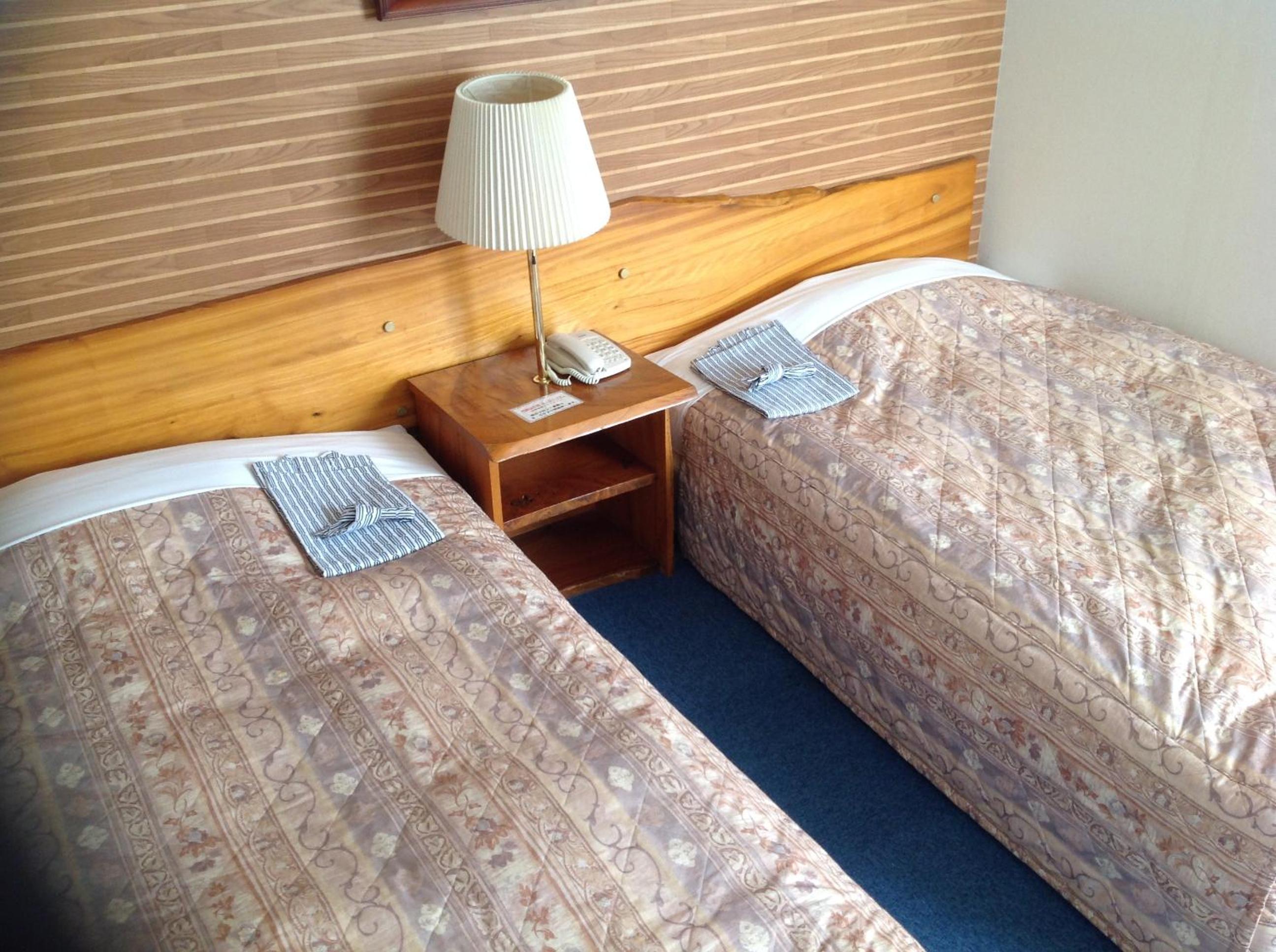 Twin Room with Extra Bed - Non Smoking - Photo 5