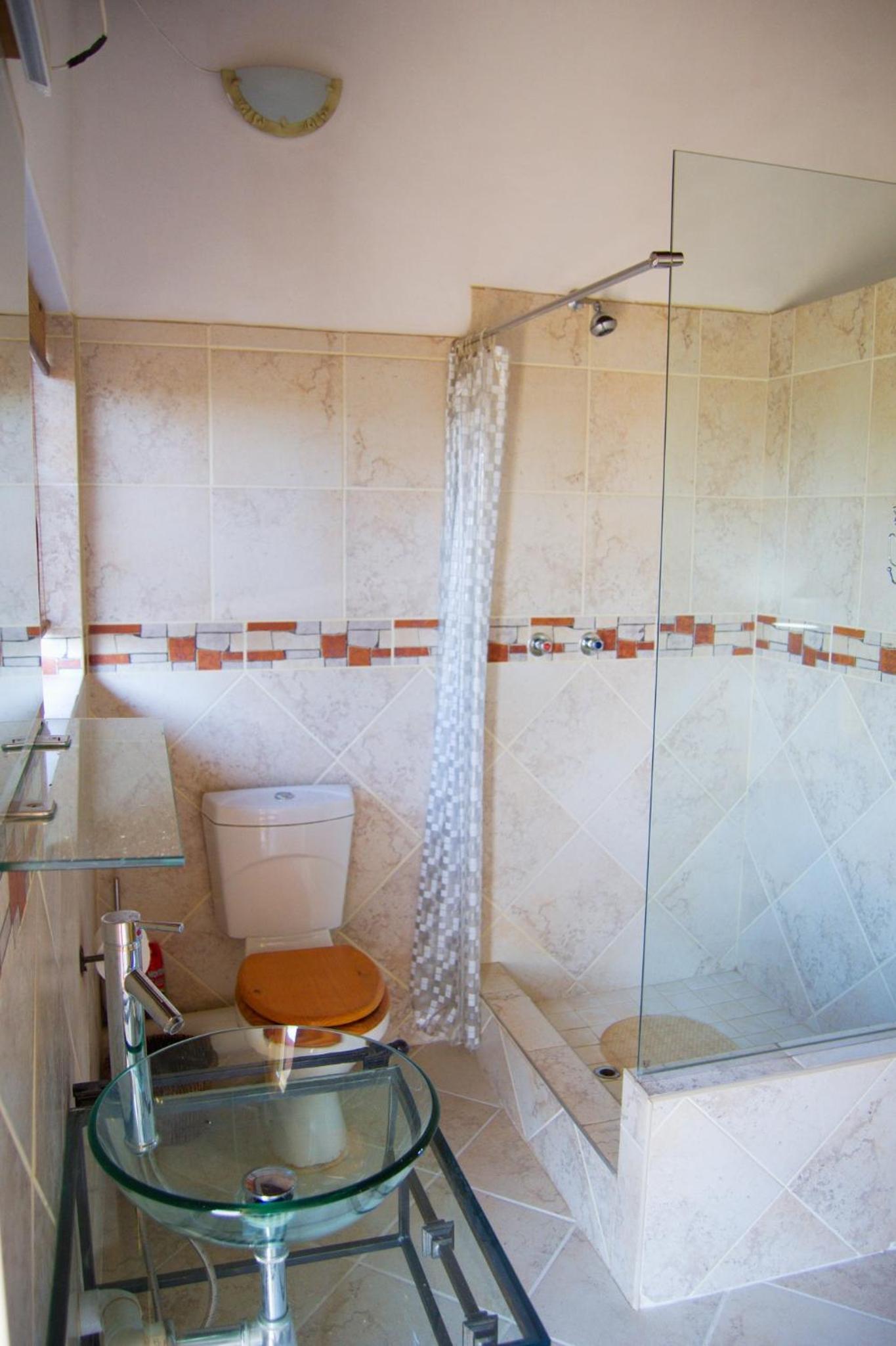 Deluxe Double Room (2 Adults + 1 Child) - Photo 16