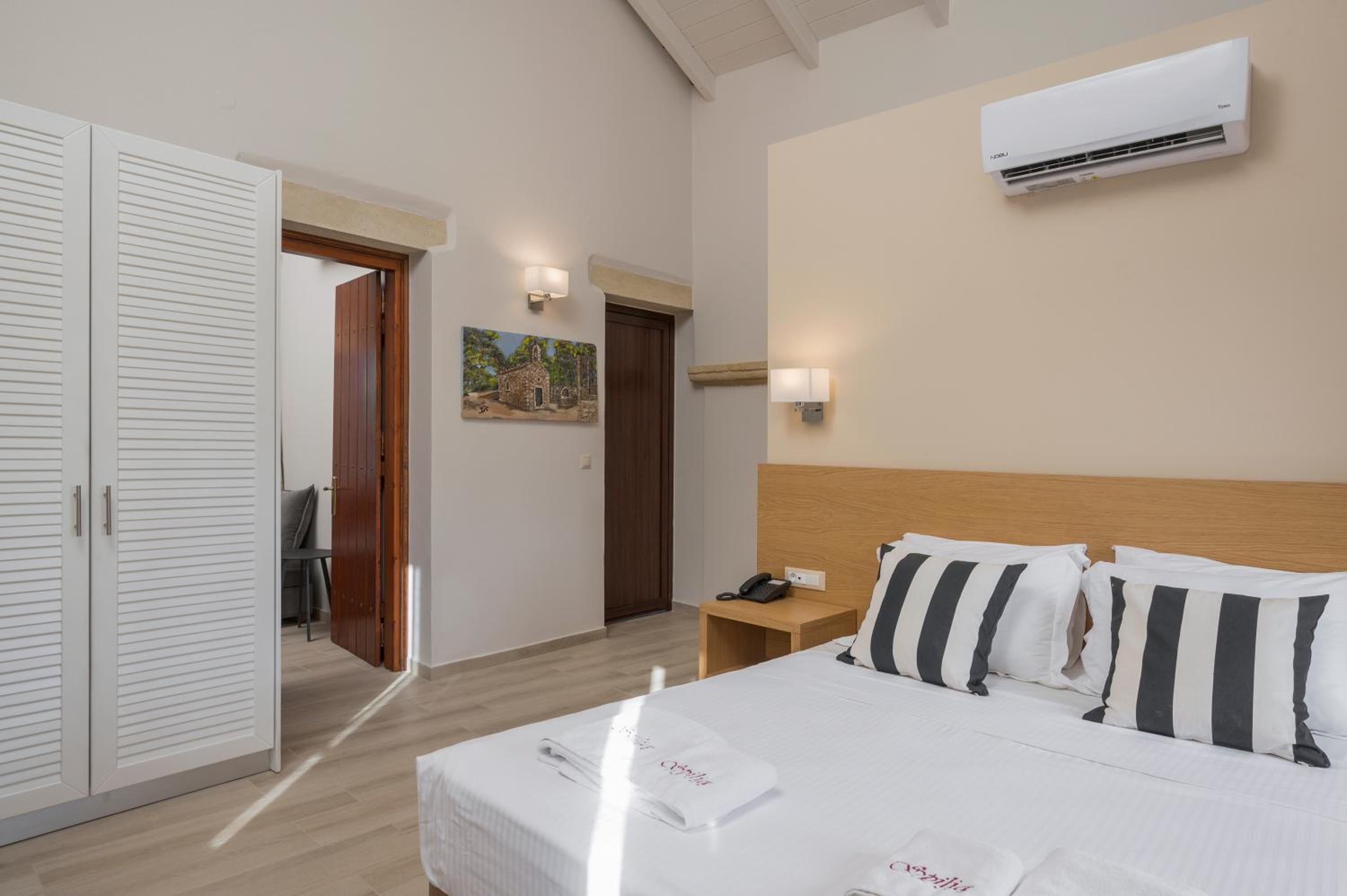 Traditional Suite