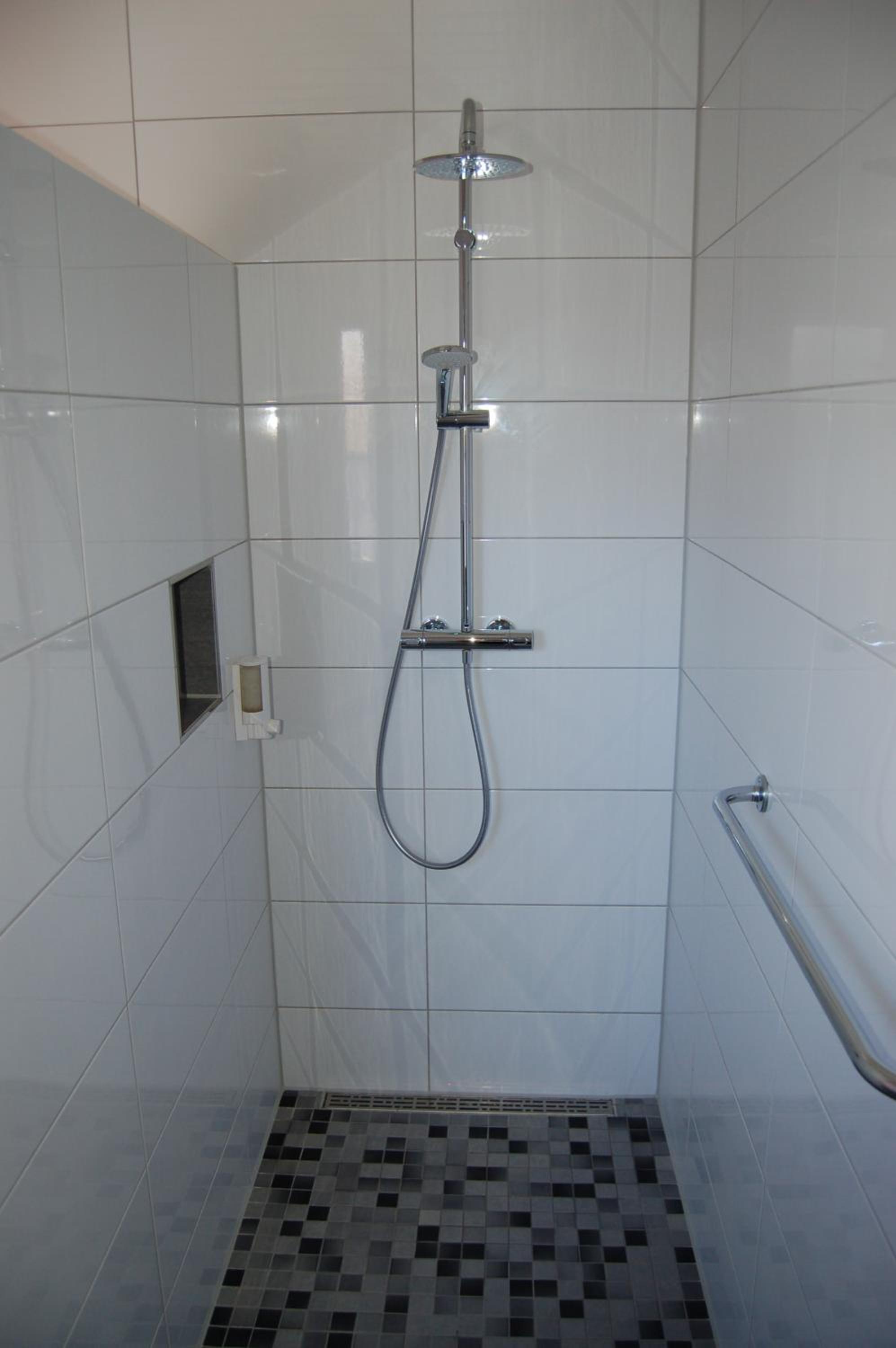 Double Room - Photo 5