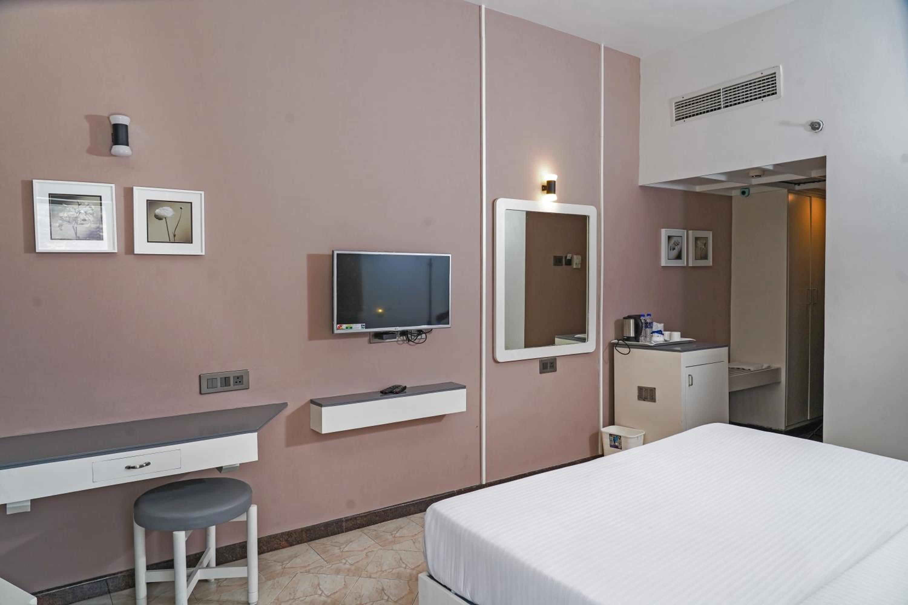 Standard Double Room - Photo 1