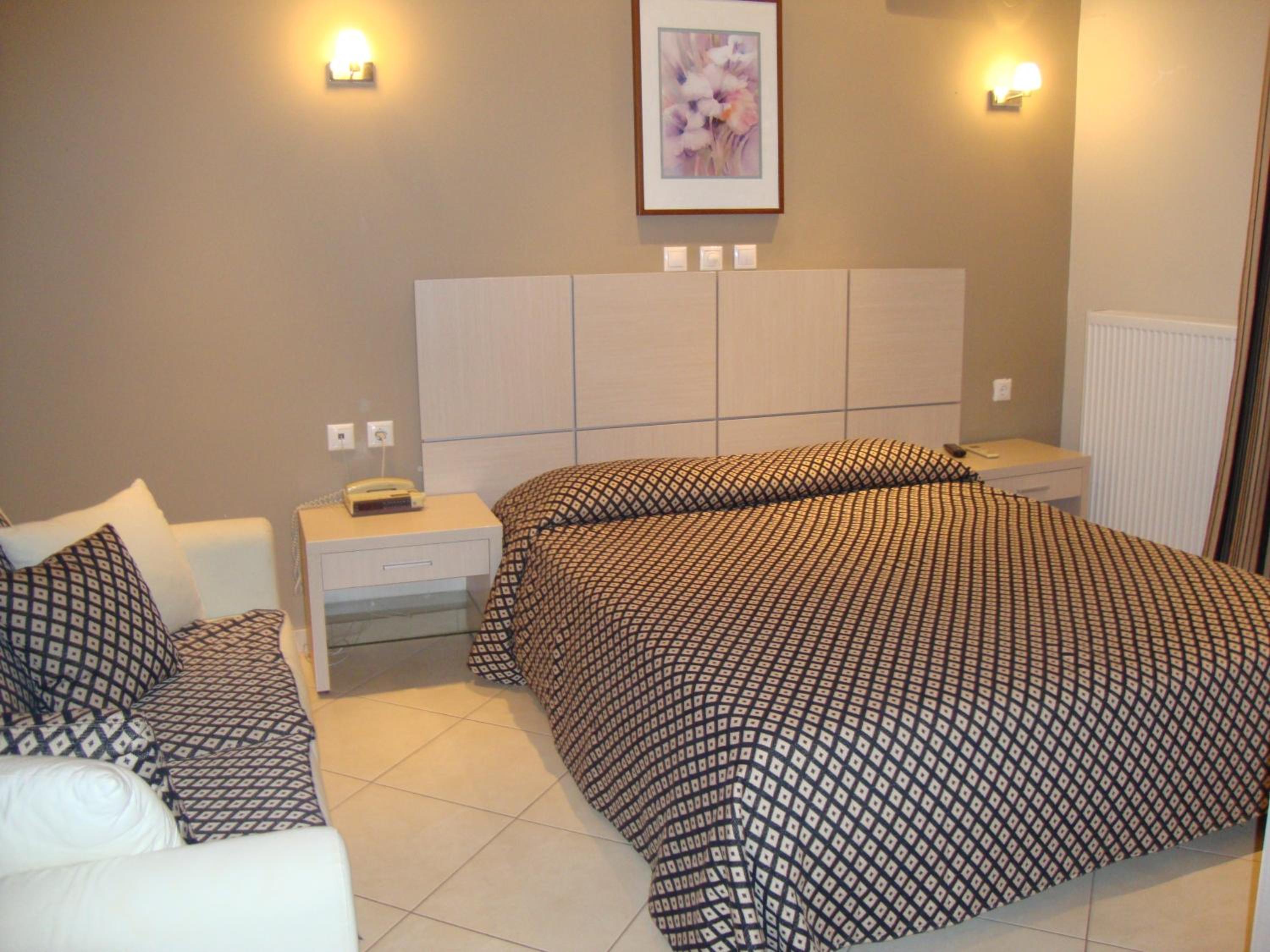 Double Room - Photo 15