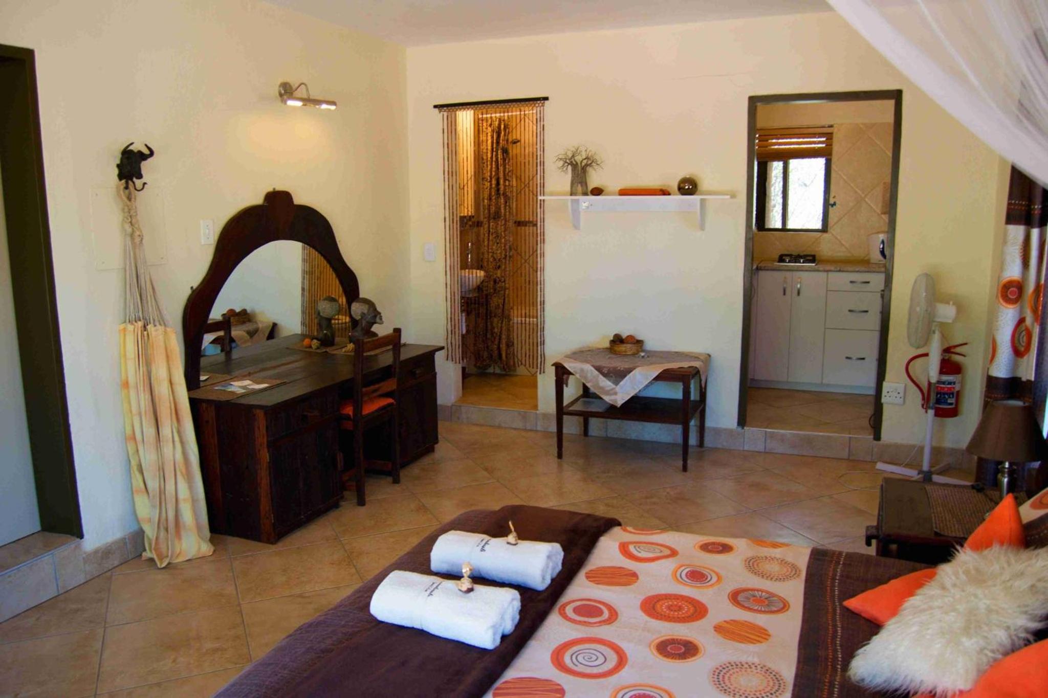 Deluxe Double Room with Bath - Photo 1
