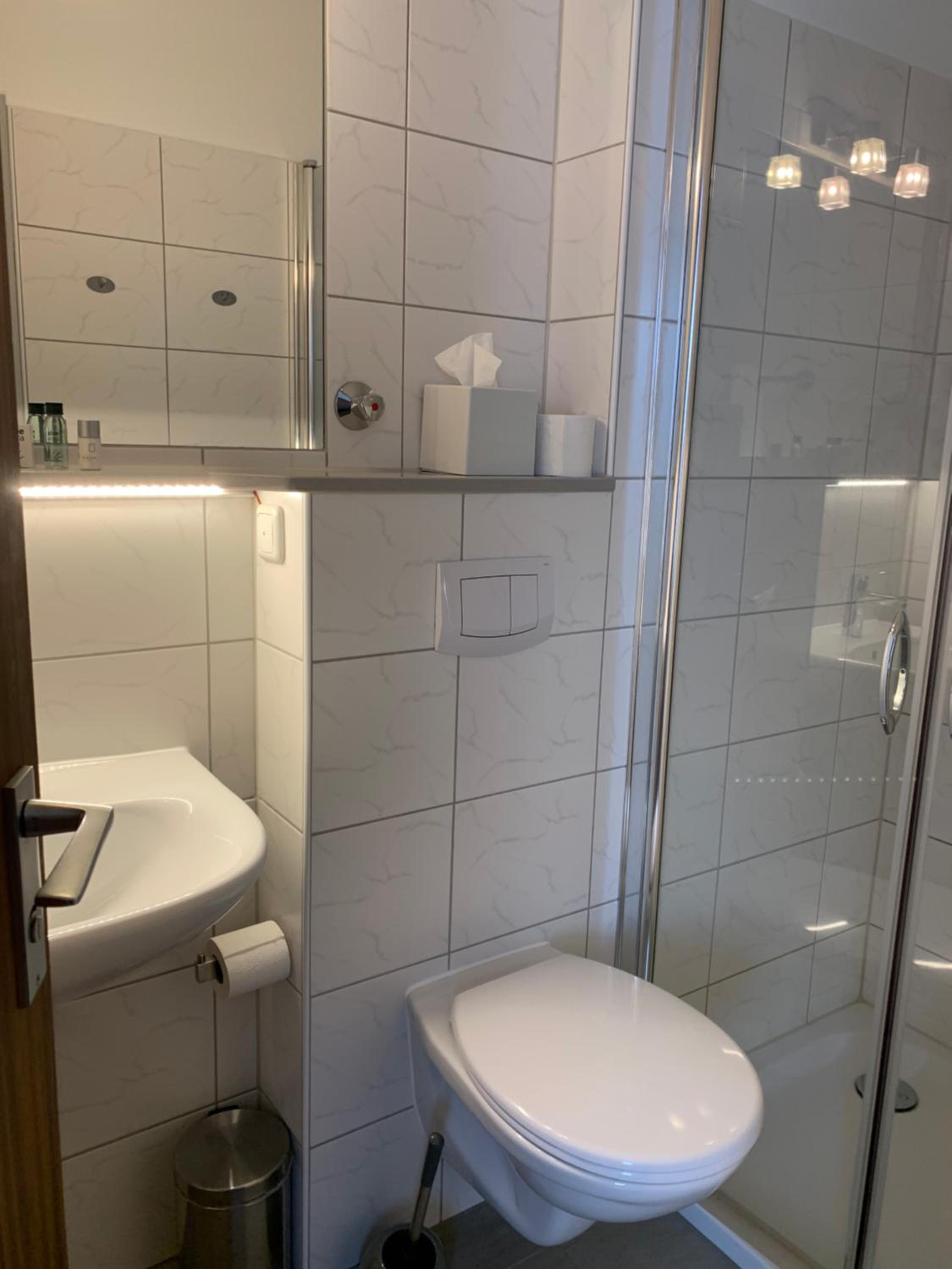 Double Room - Photo 6
