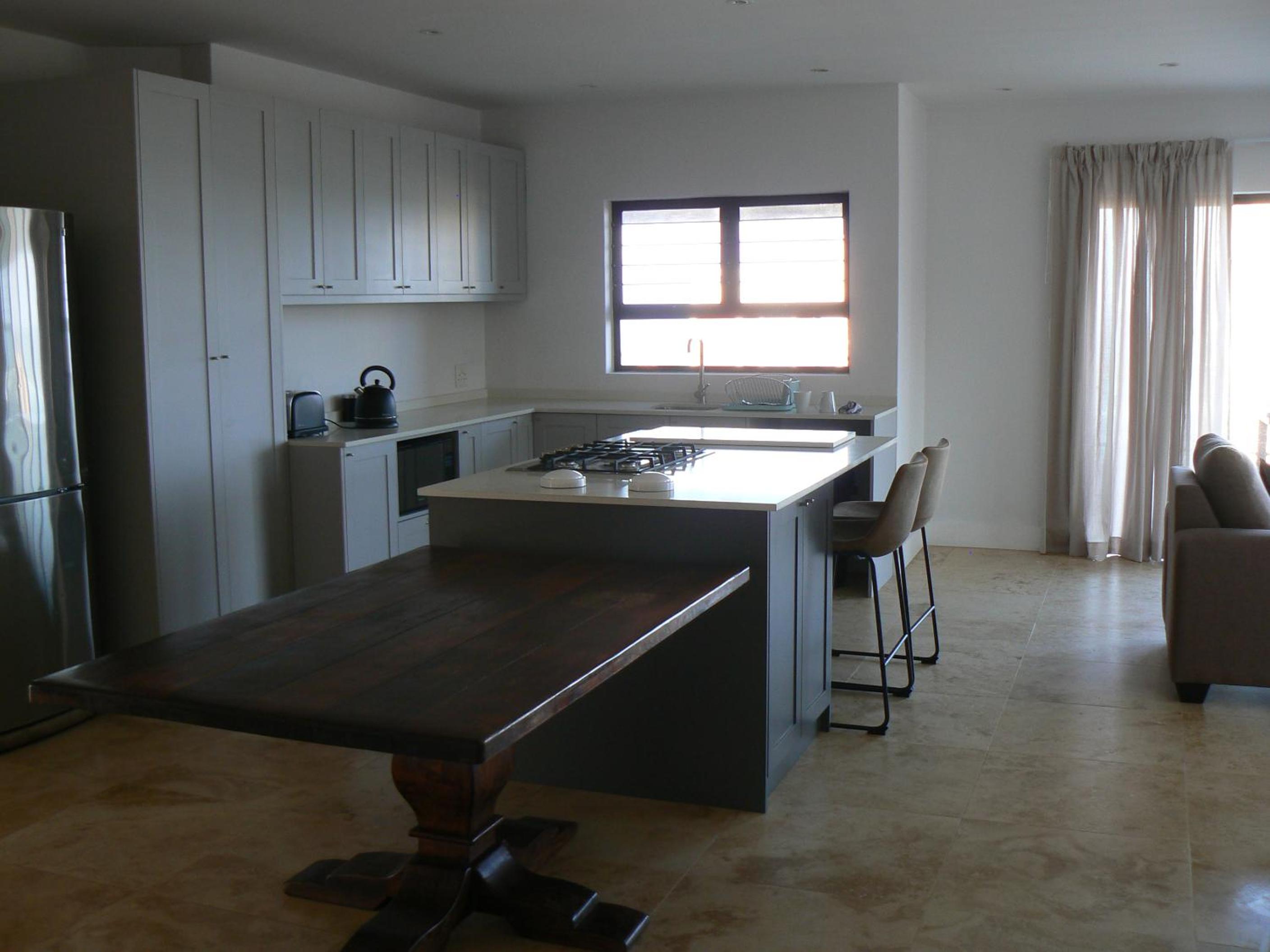 Two-Bedroom Apartment photo 2
