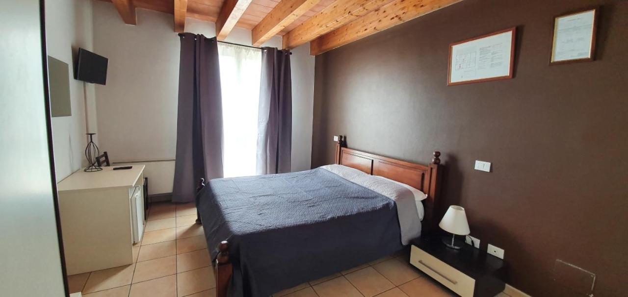 Double Room - Photo 6