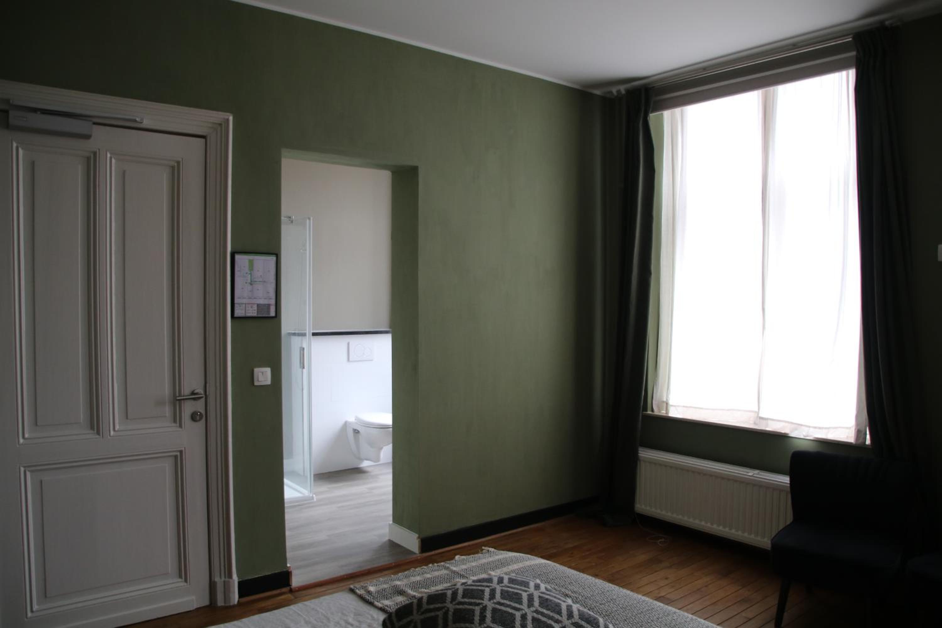 Deluxe Double Room with Shower photo 2