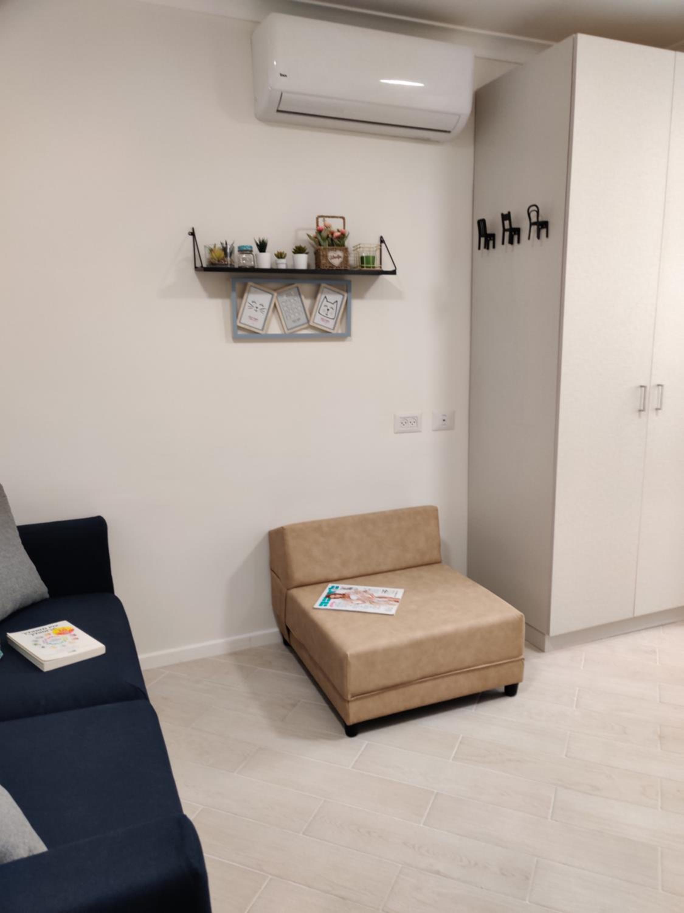 Studio Apartment photo 3