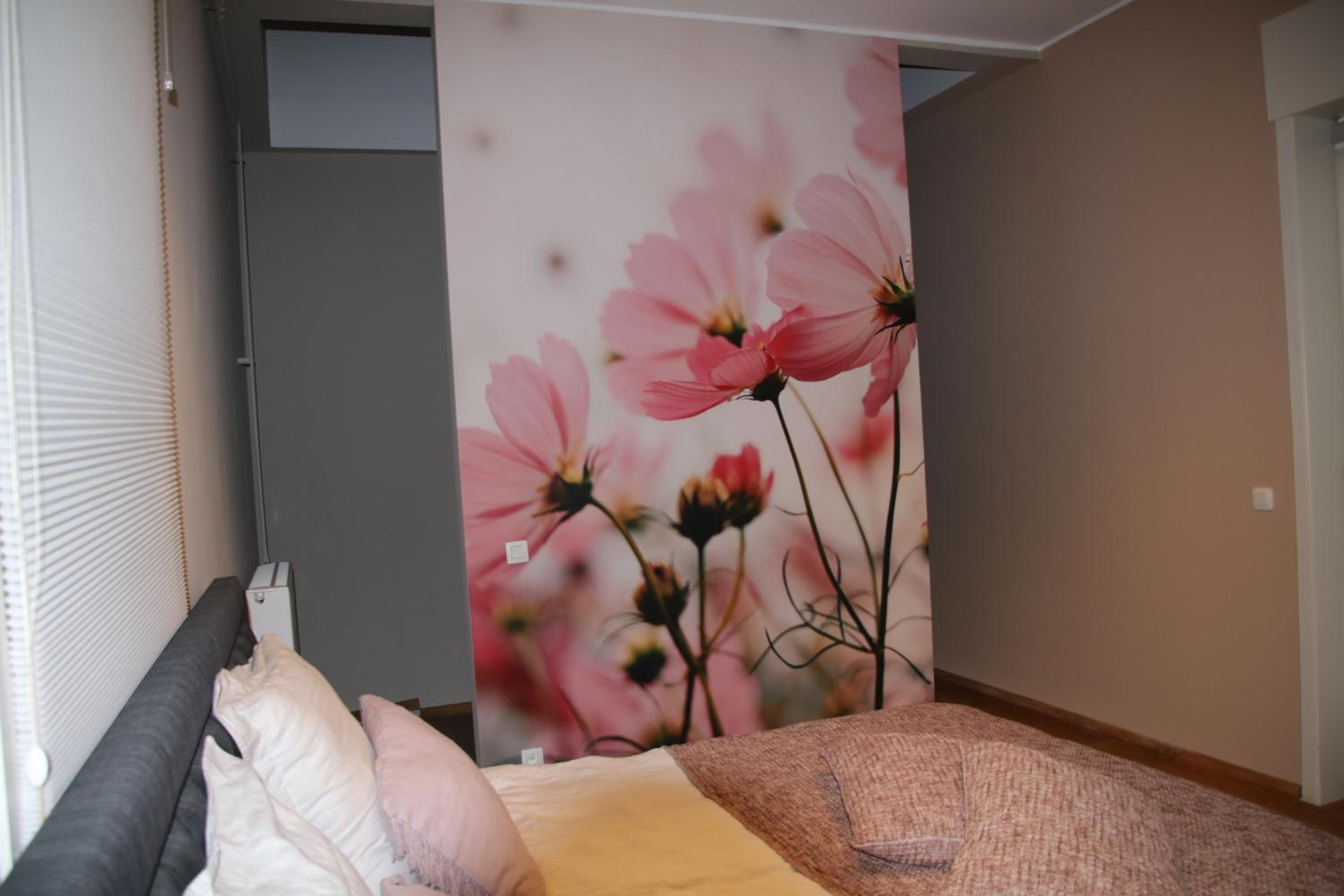 Family Room with Private Bathroom photo 3
