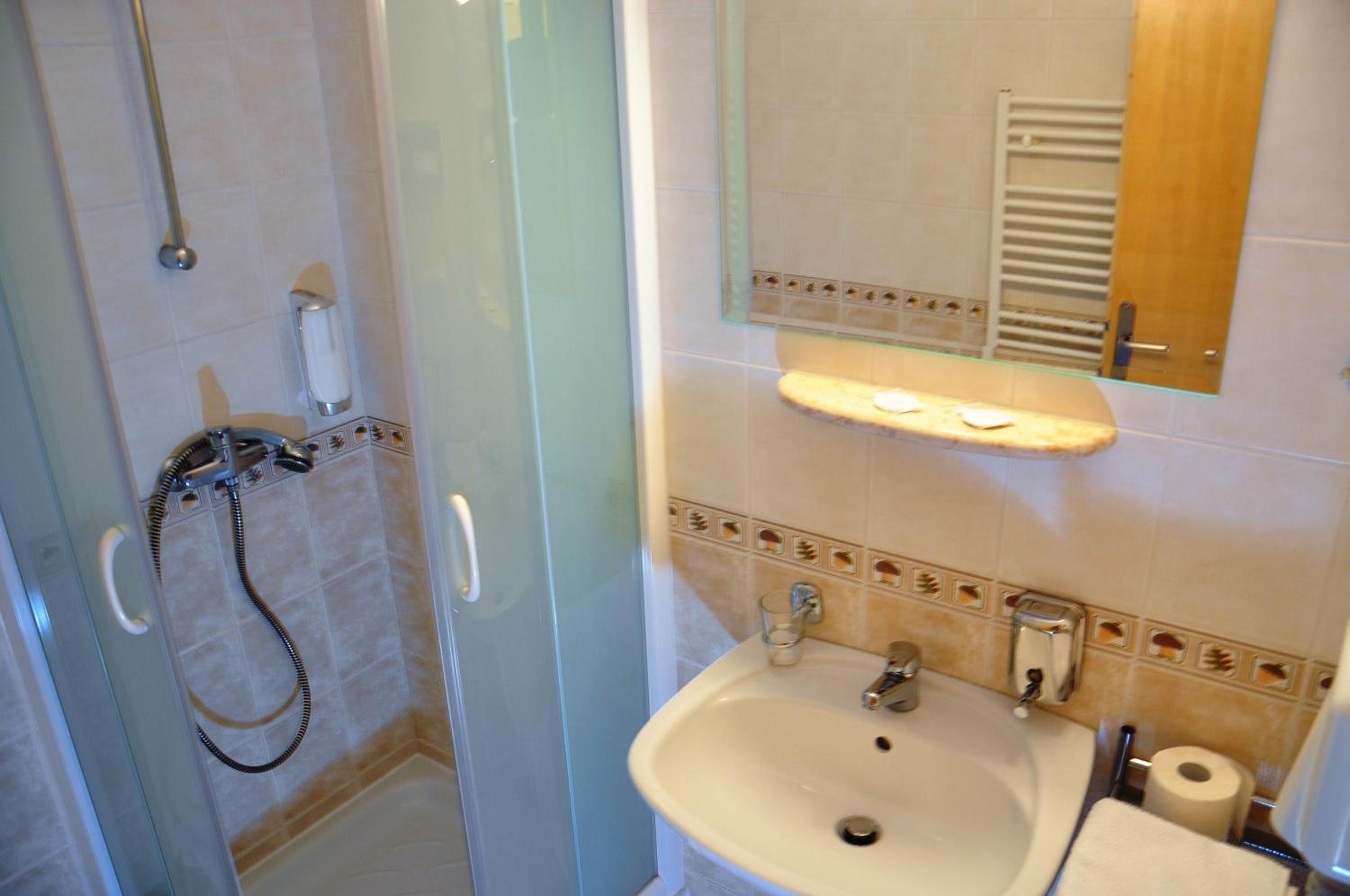 Double Room with Wellness Access - Photo 7