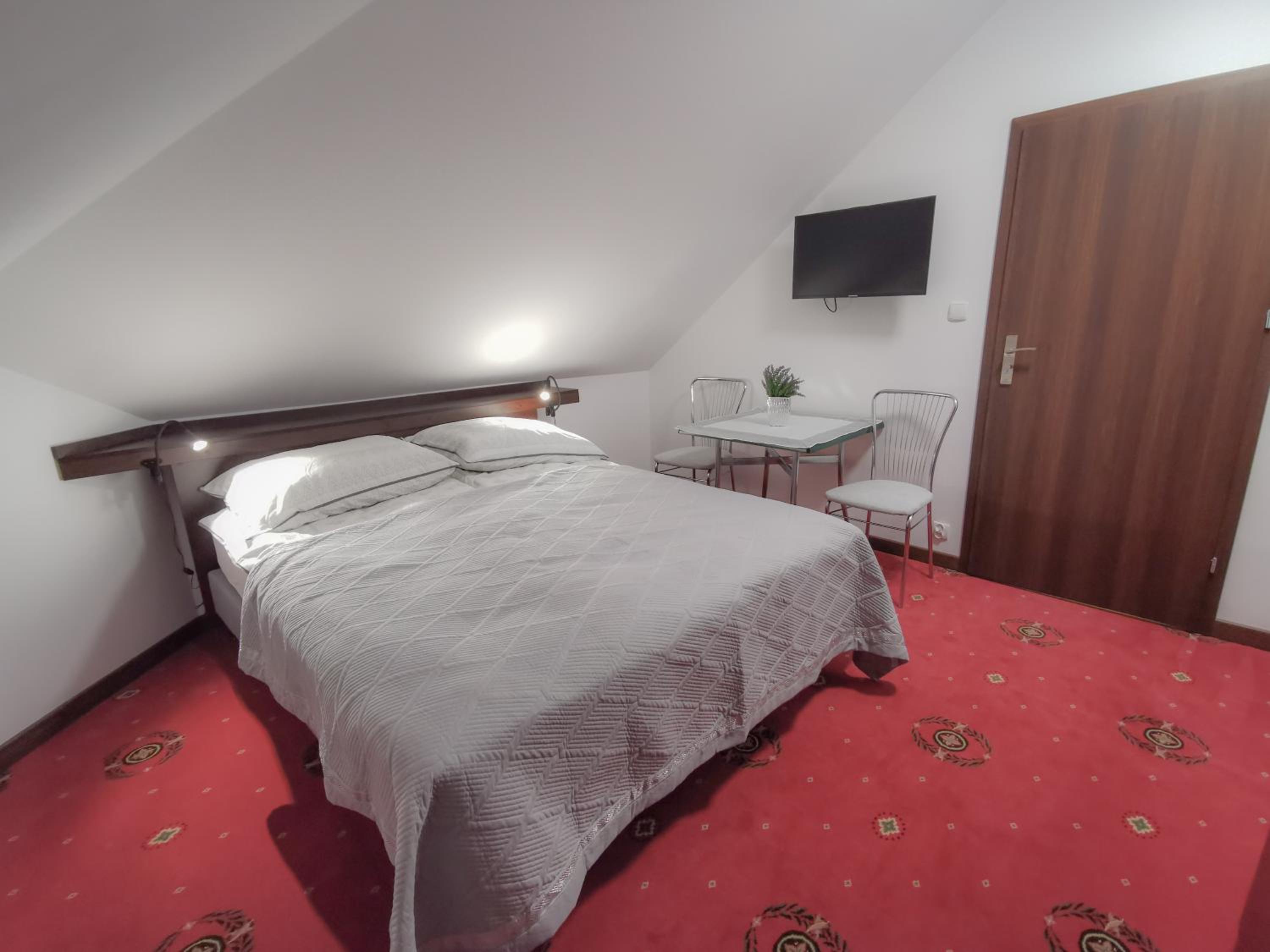 Double Room - Photo 3