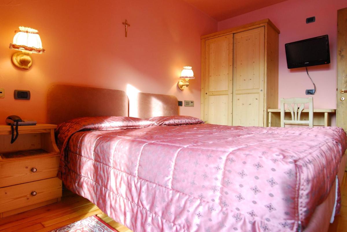 Double or Twin Room photo 2