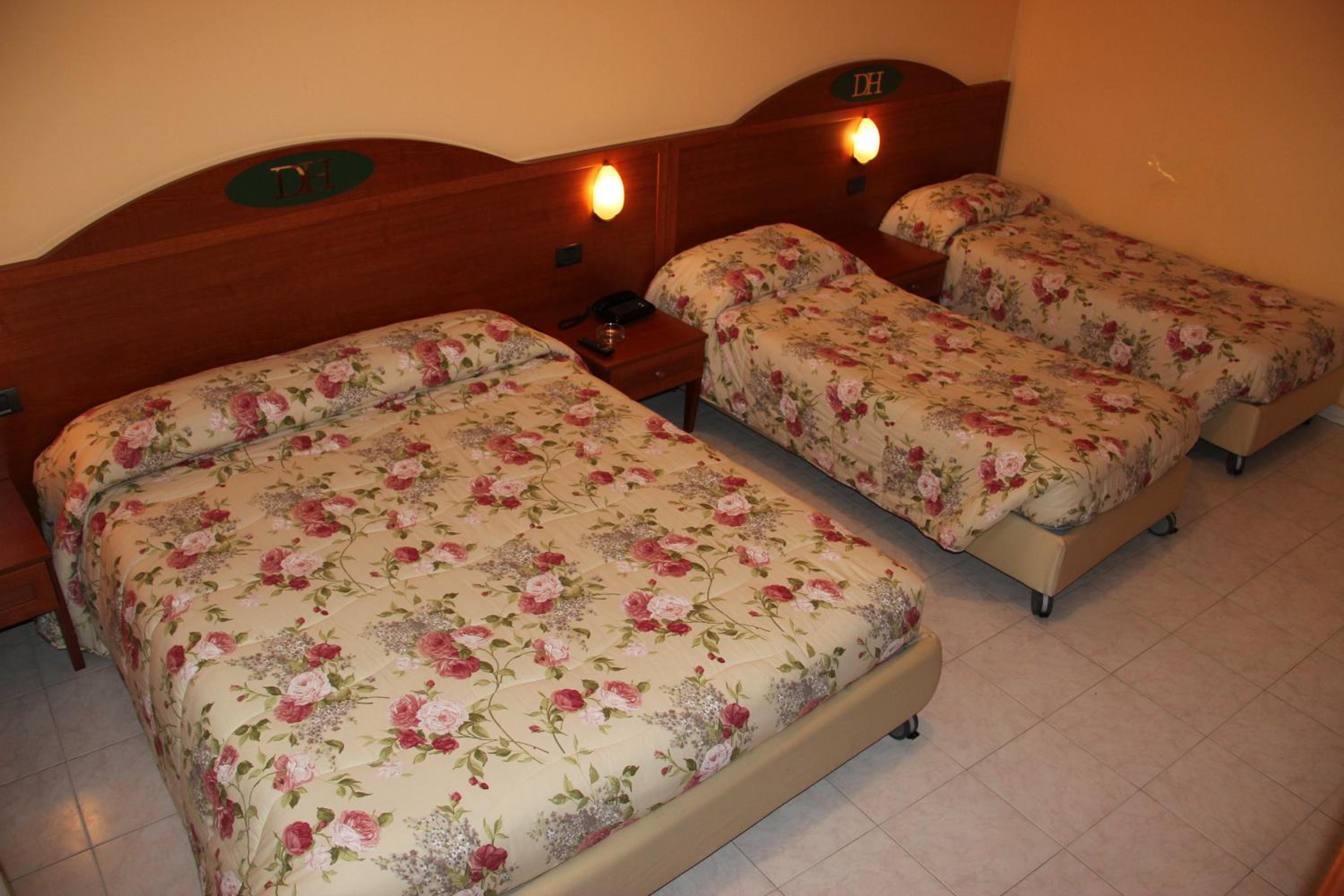 Quadruple Room photo 3