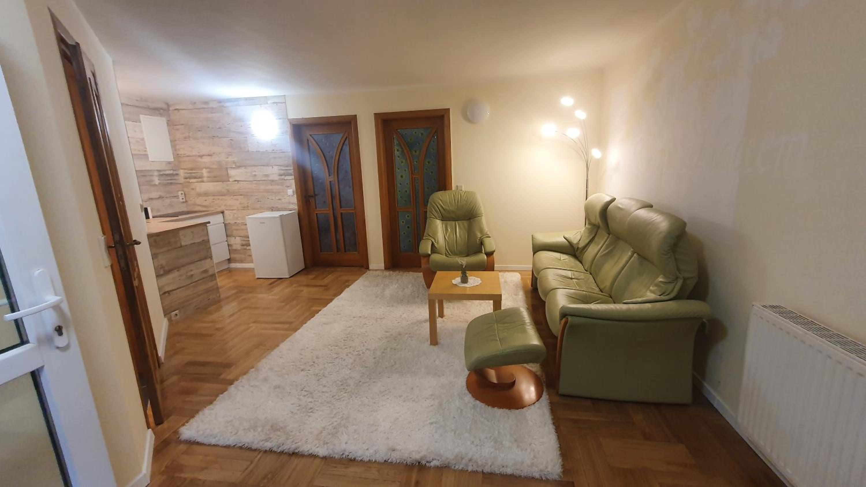 Apartment with Terrace - Photo 5