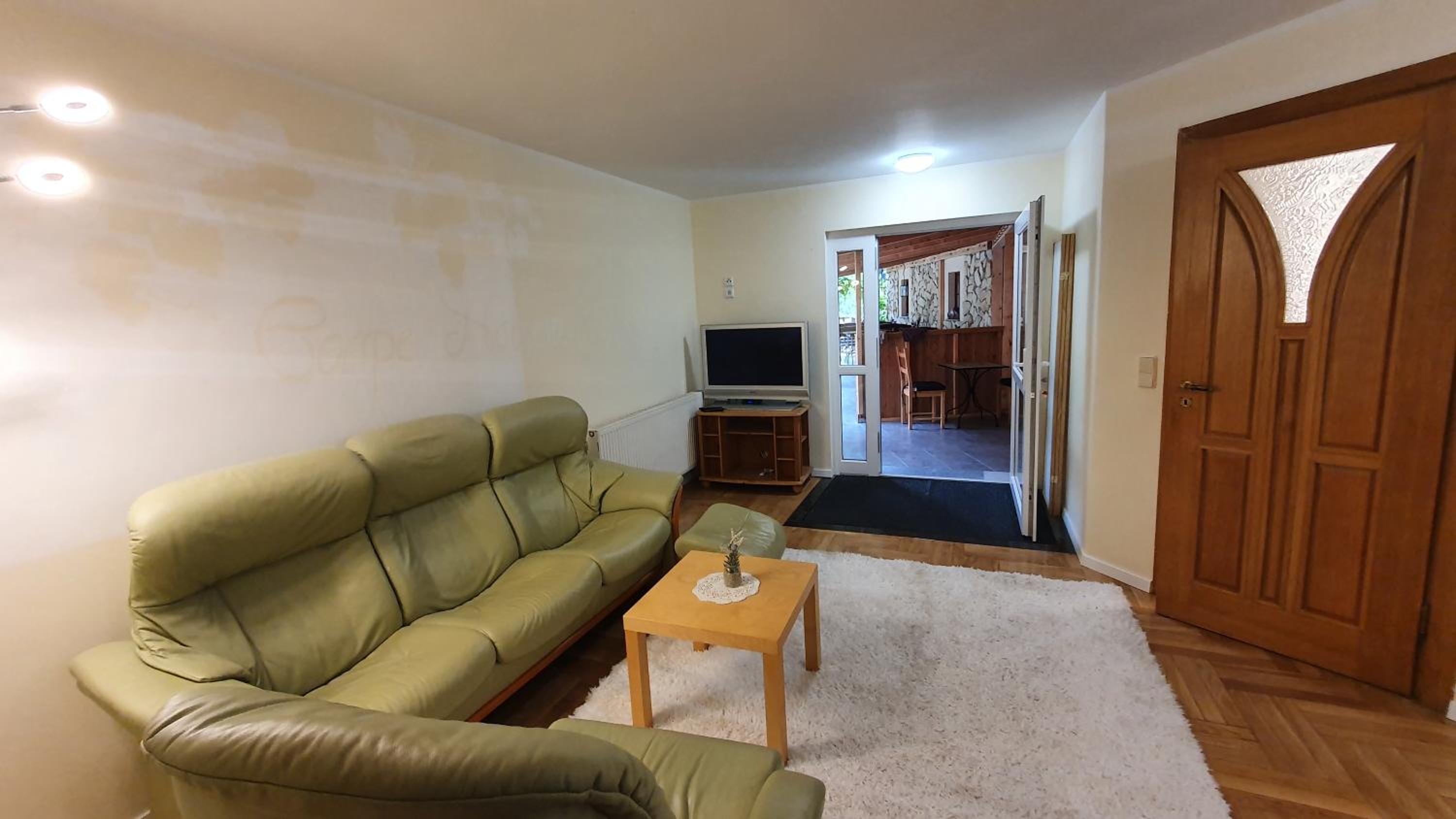 Apartment with Terrace - Photo 1