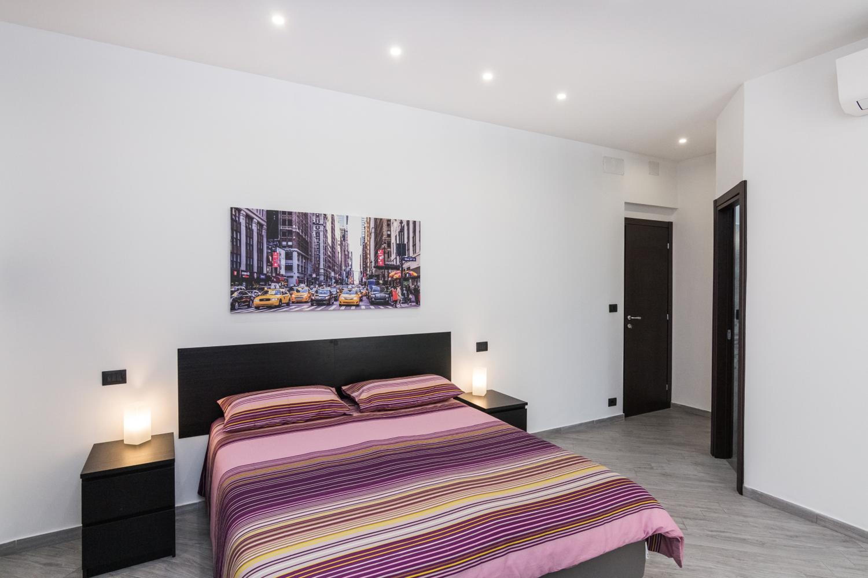 Double or Twin Room with Balcony photo 3