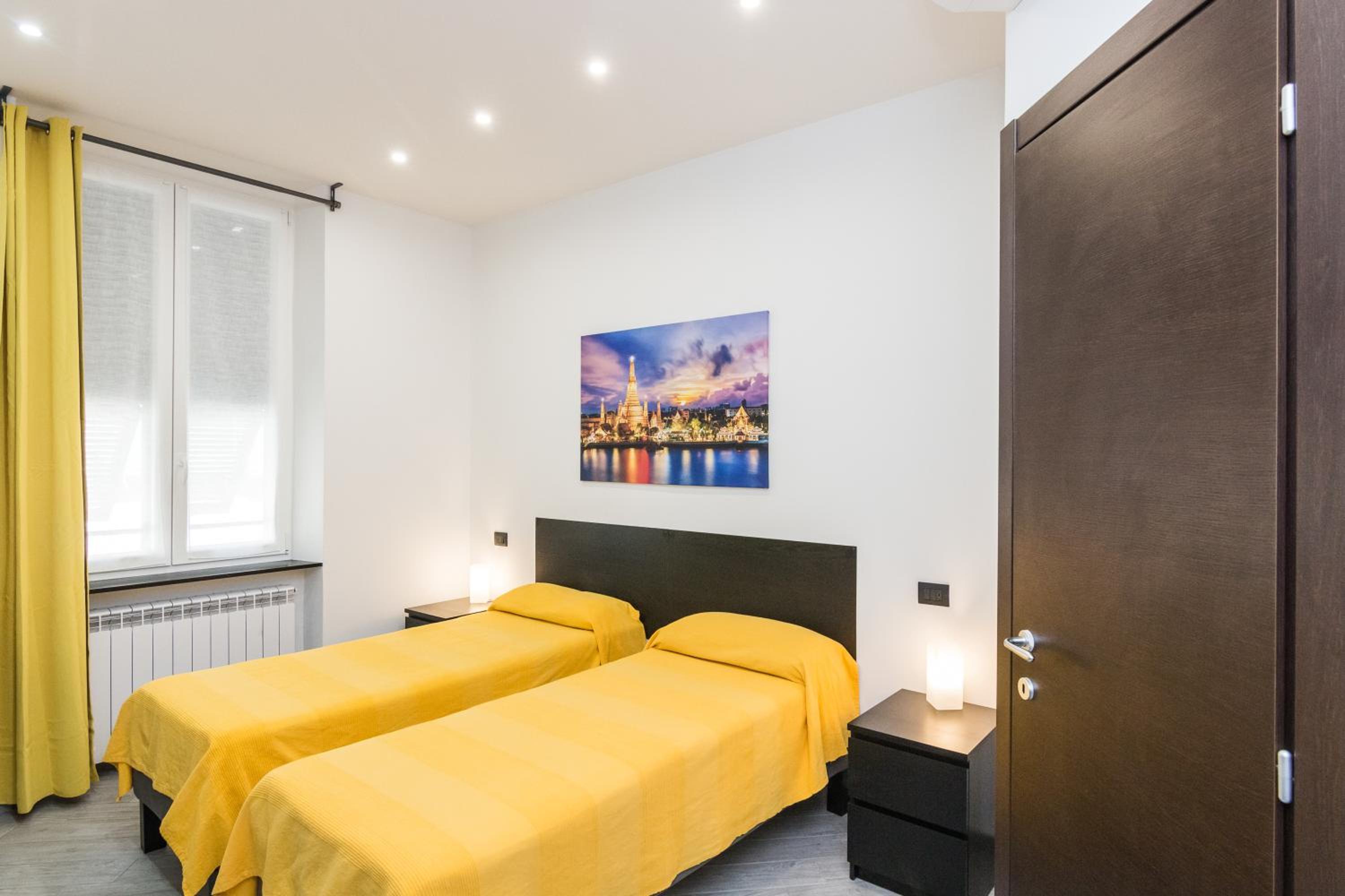 Double or Twin Room with Private Bathroom photo 2