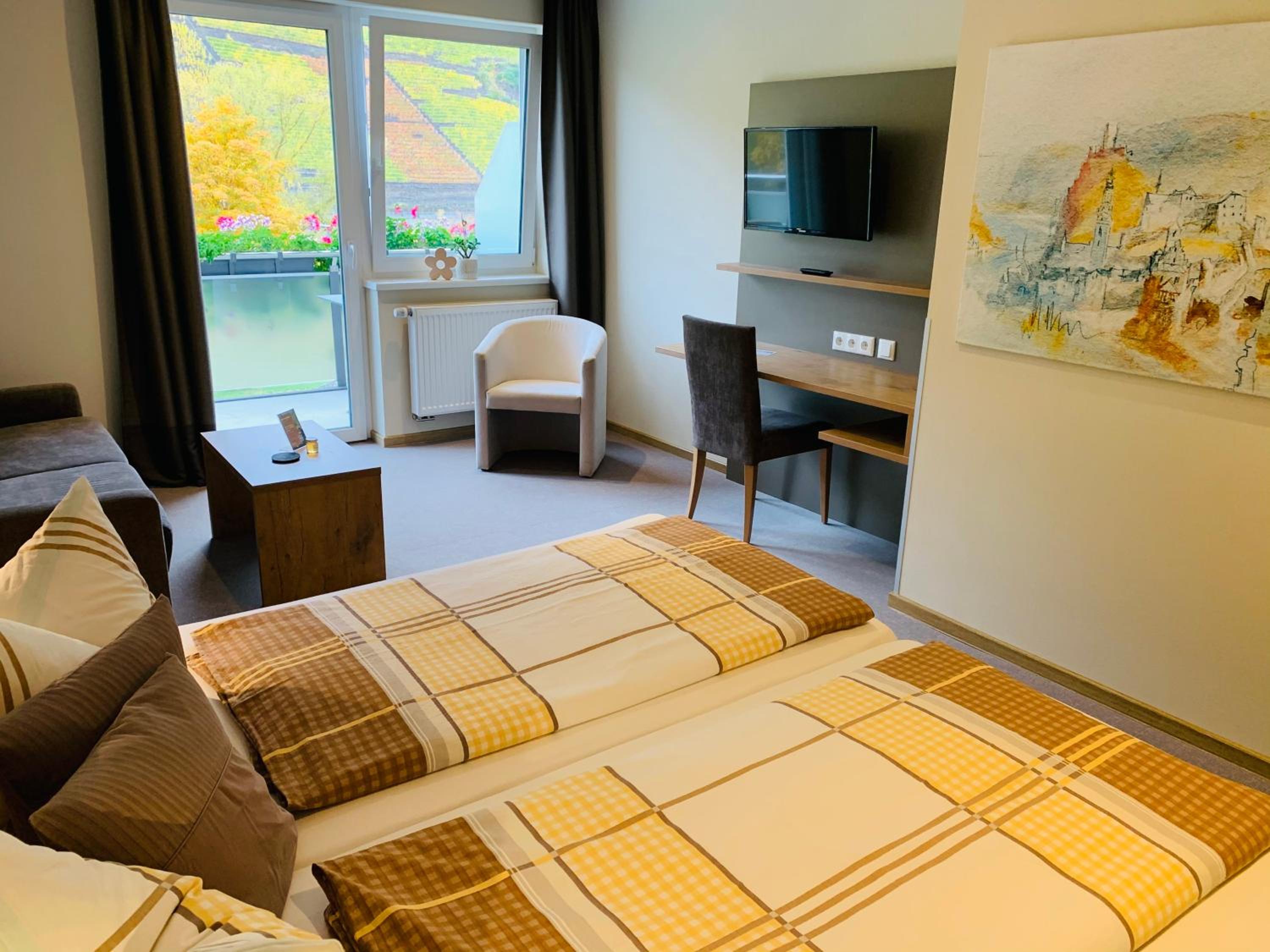 Double Room with Balcony photo 2