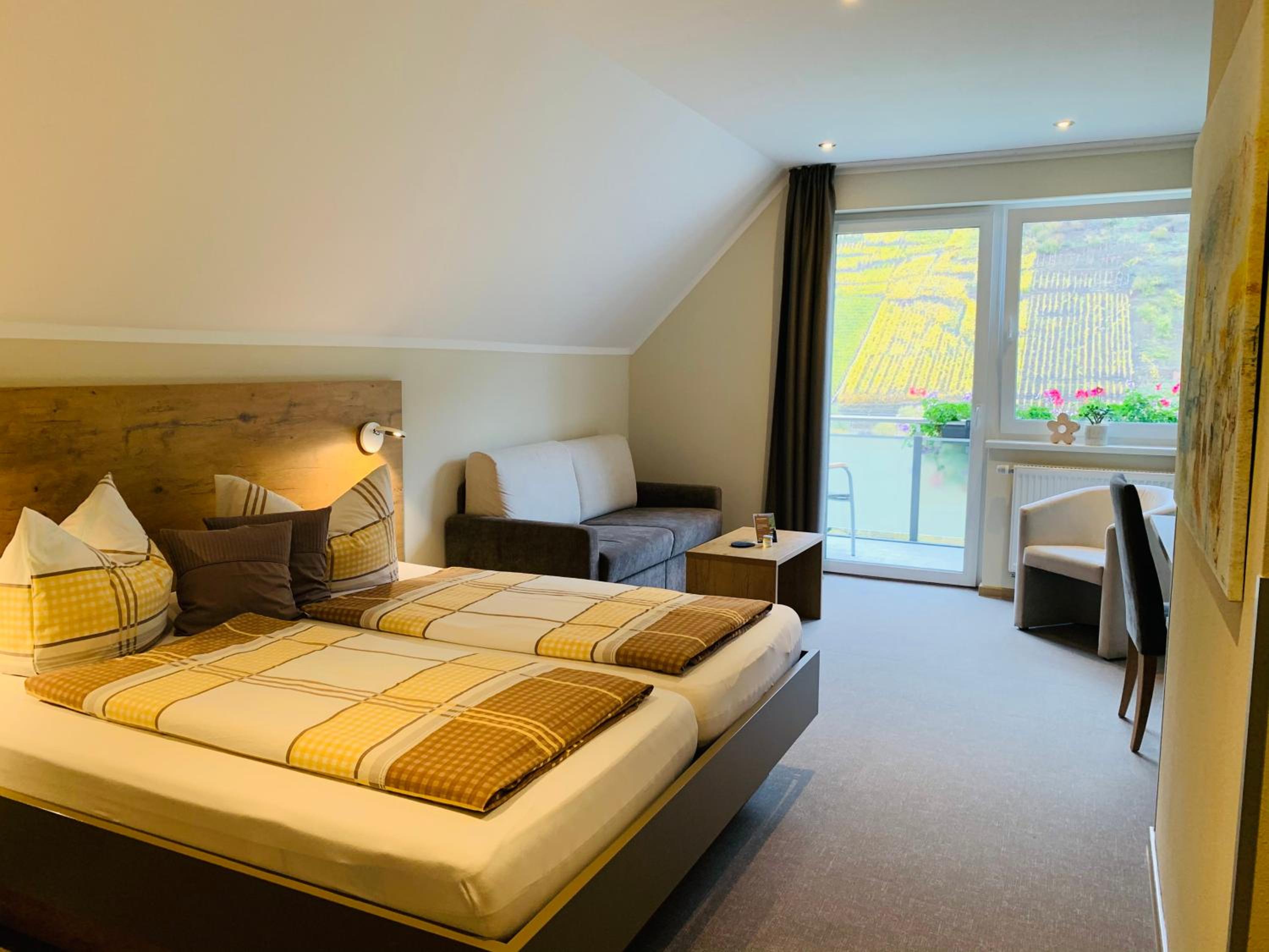 Double Room with Balcony photo 3