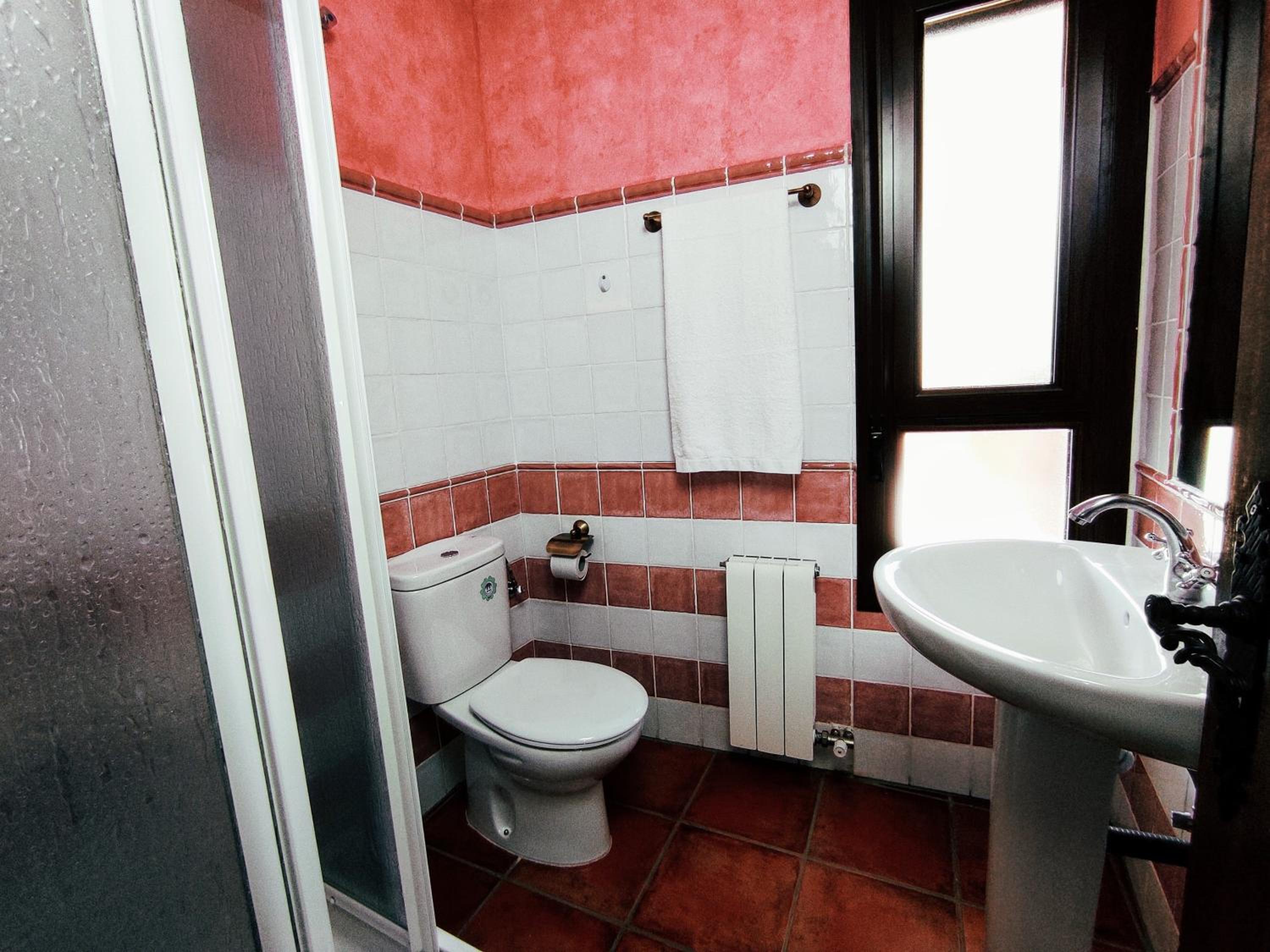 Three-Bedroom Apartment - Photo 6