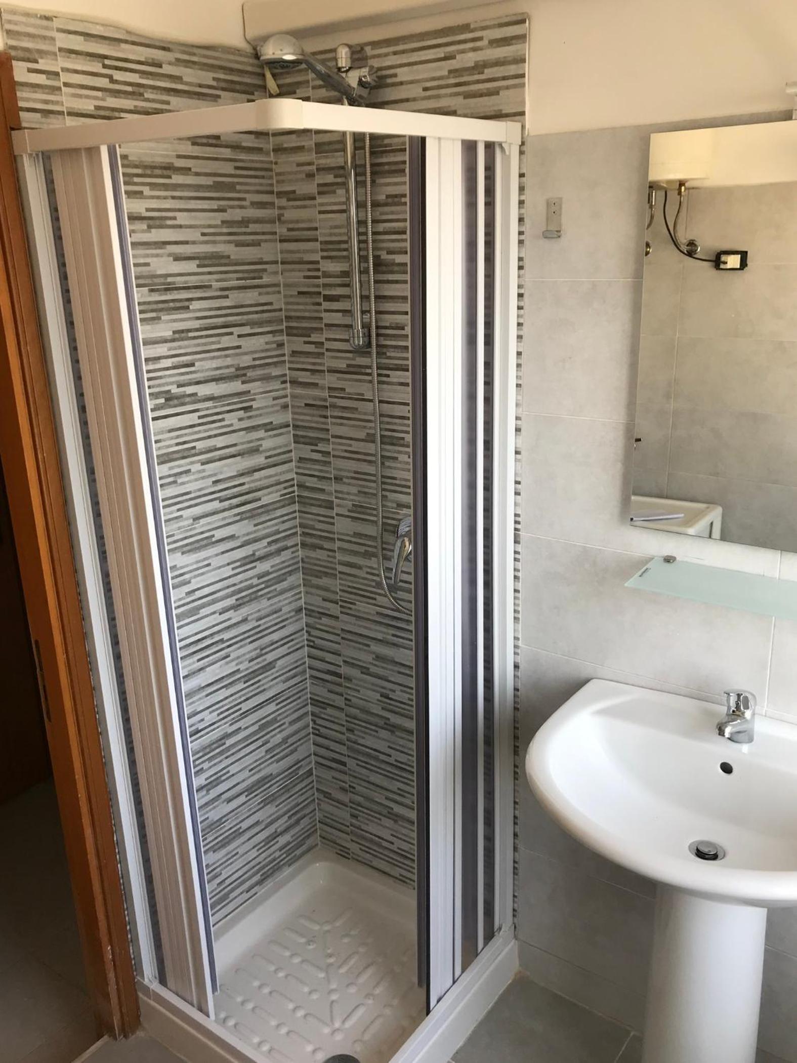 One Bedroom Apartment with Sea View - Photo 15