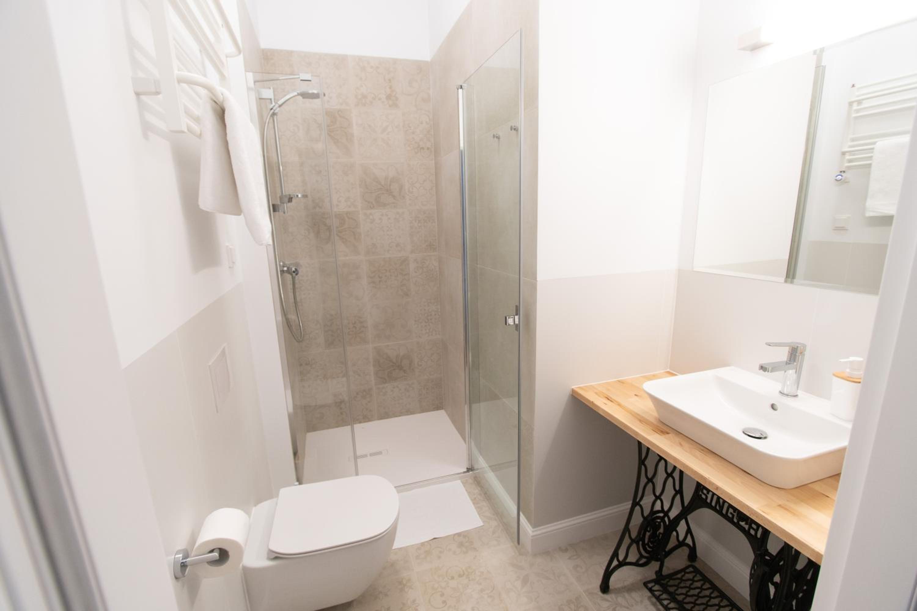 Deluxe Double or Twin Room photo 3