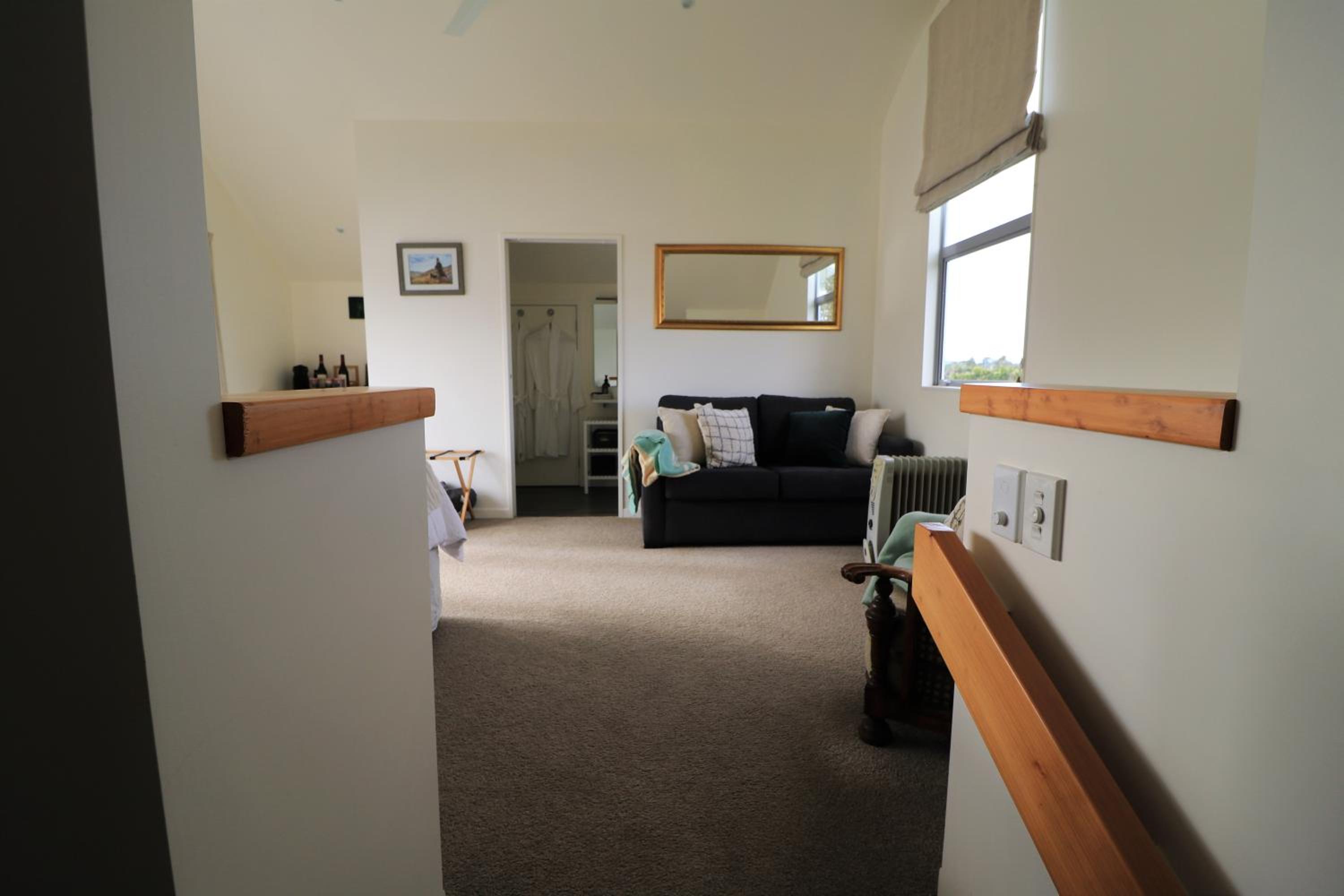 Deluxe Double Room (2 Adults + 1 Child) photo 2