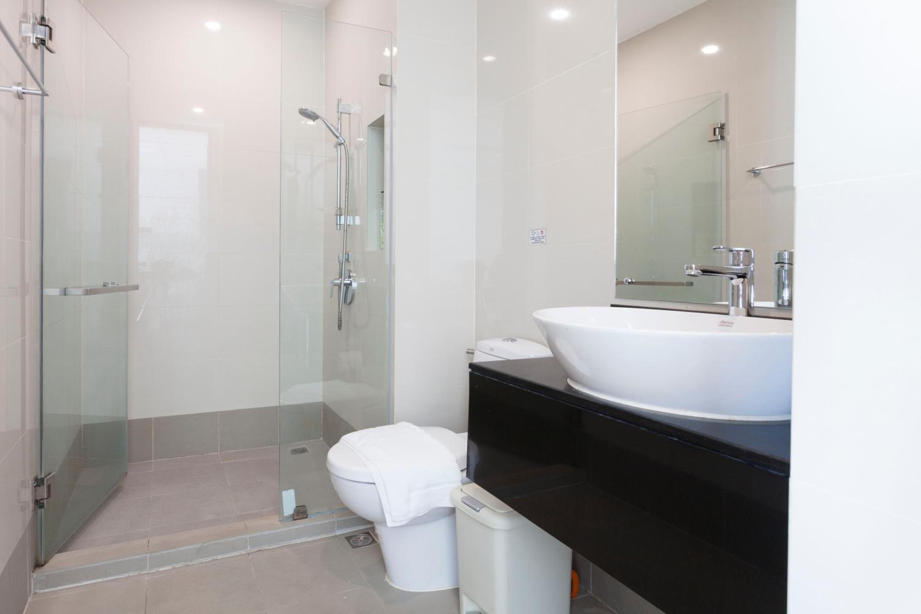 One-Bedroom Apartment - Photo 10