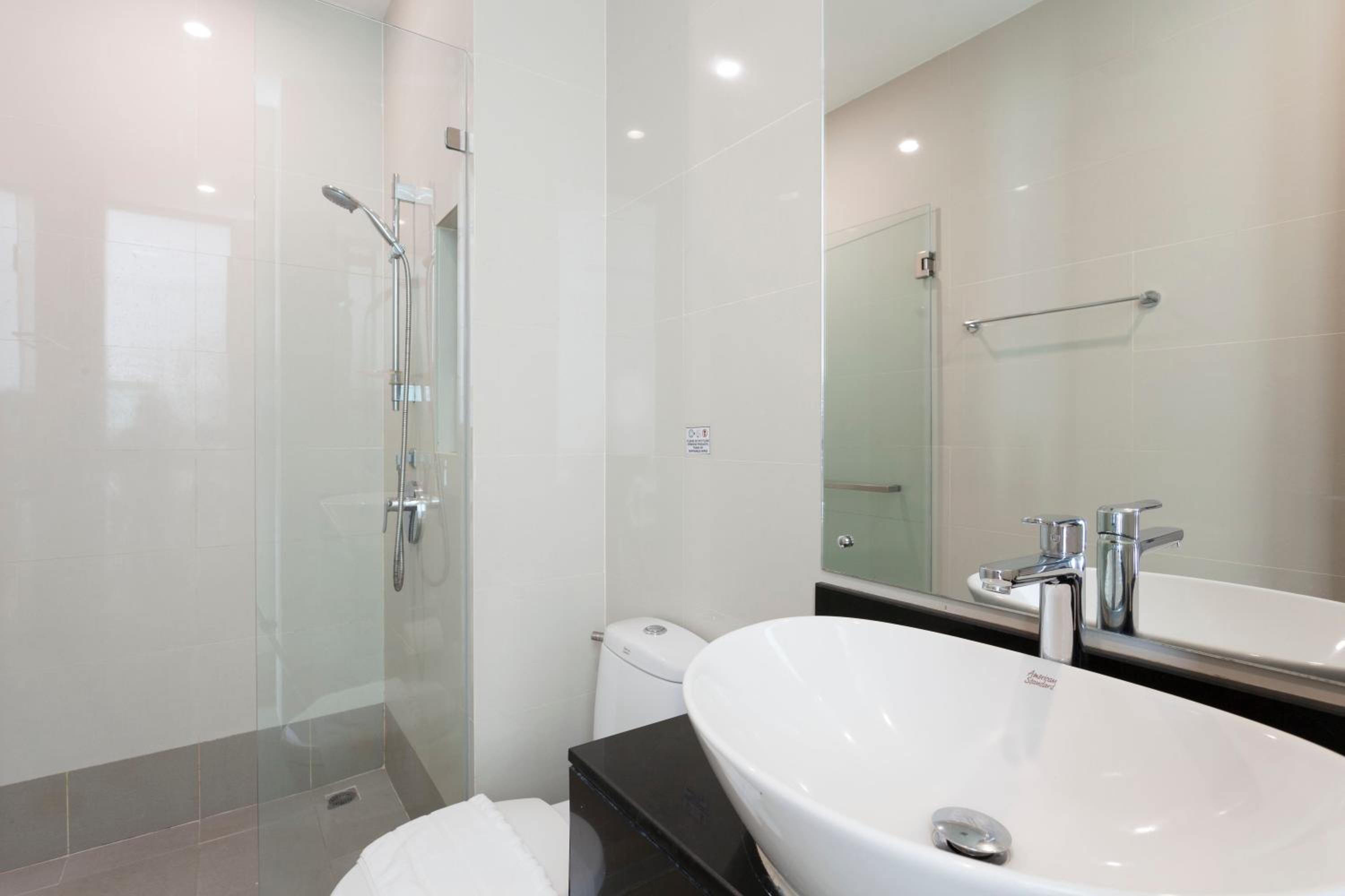 One-Bedroom Apartment - Photo 39