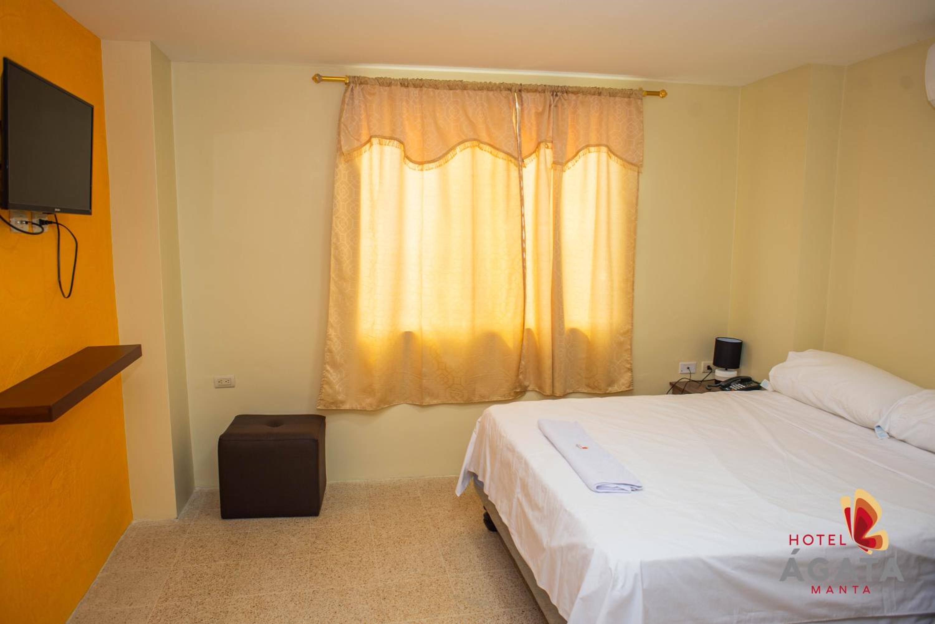 Double Room With Private Bathroom photo 2