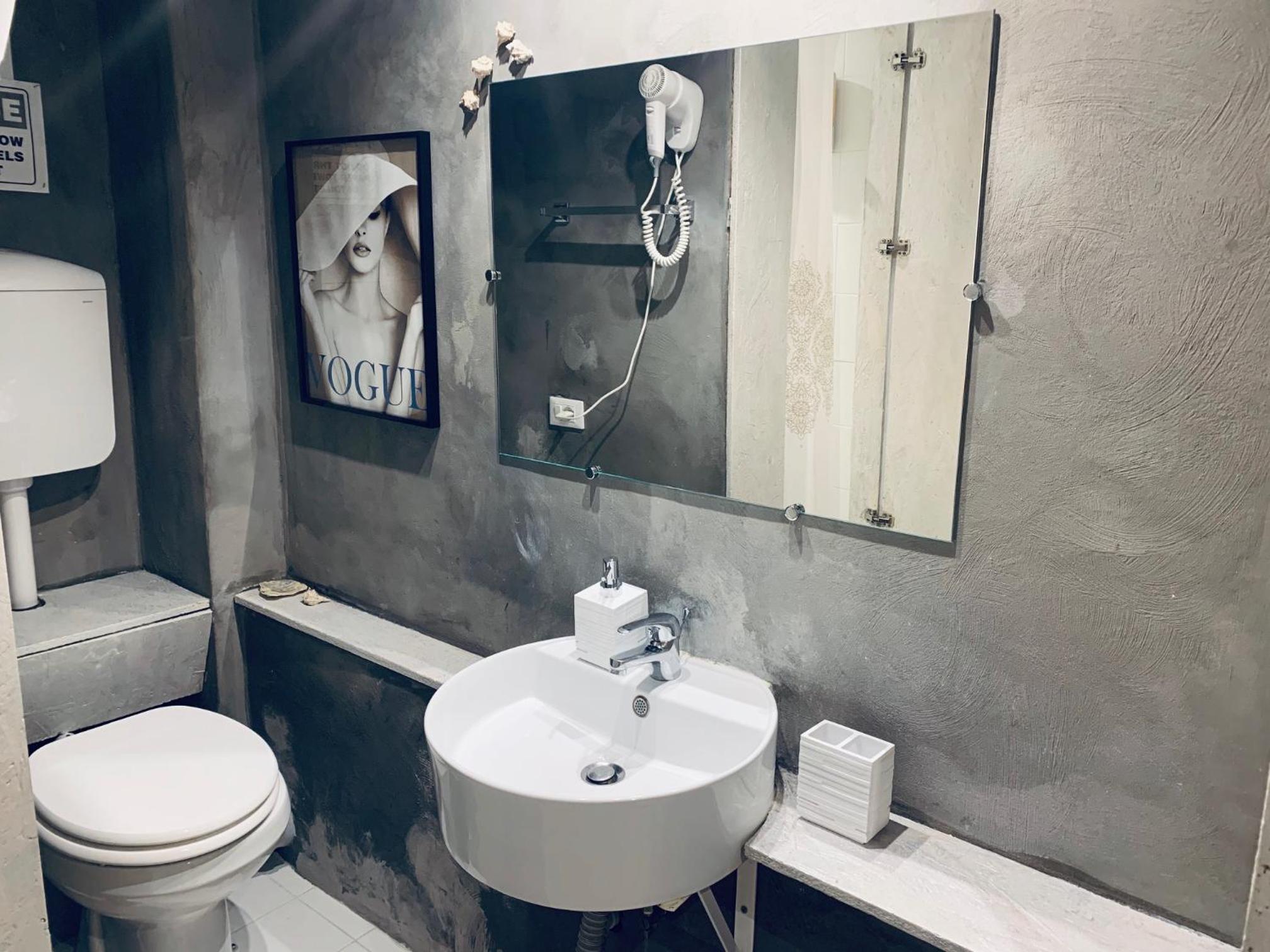 Deluxe Room with Private External Bathroom