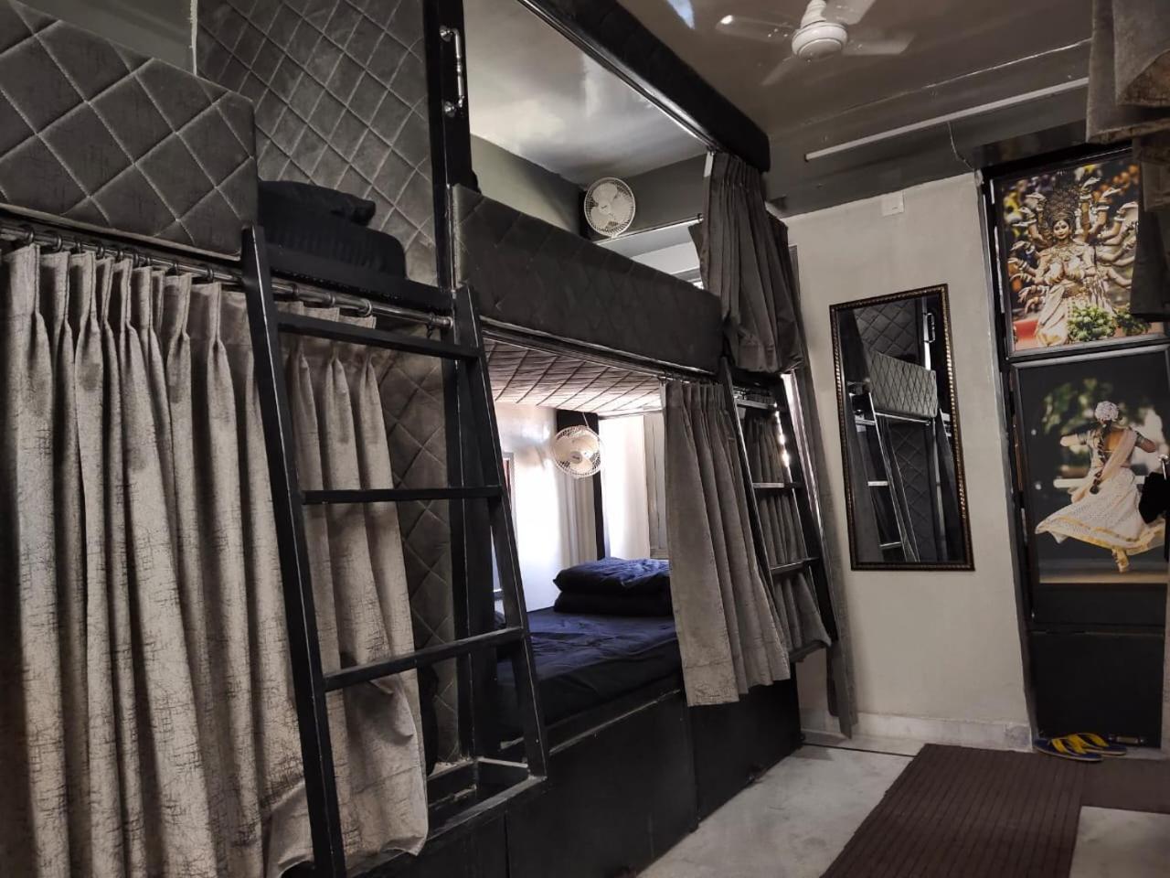 Bunk Bed in Mixed Dormitory Room photo 3