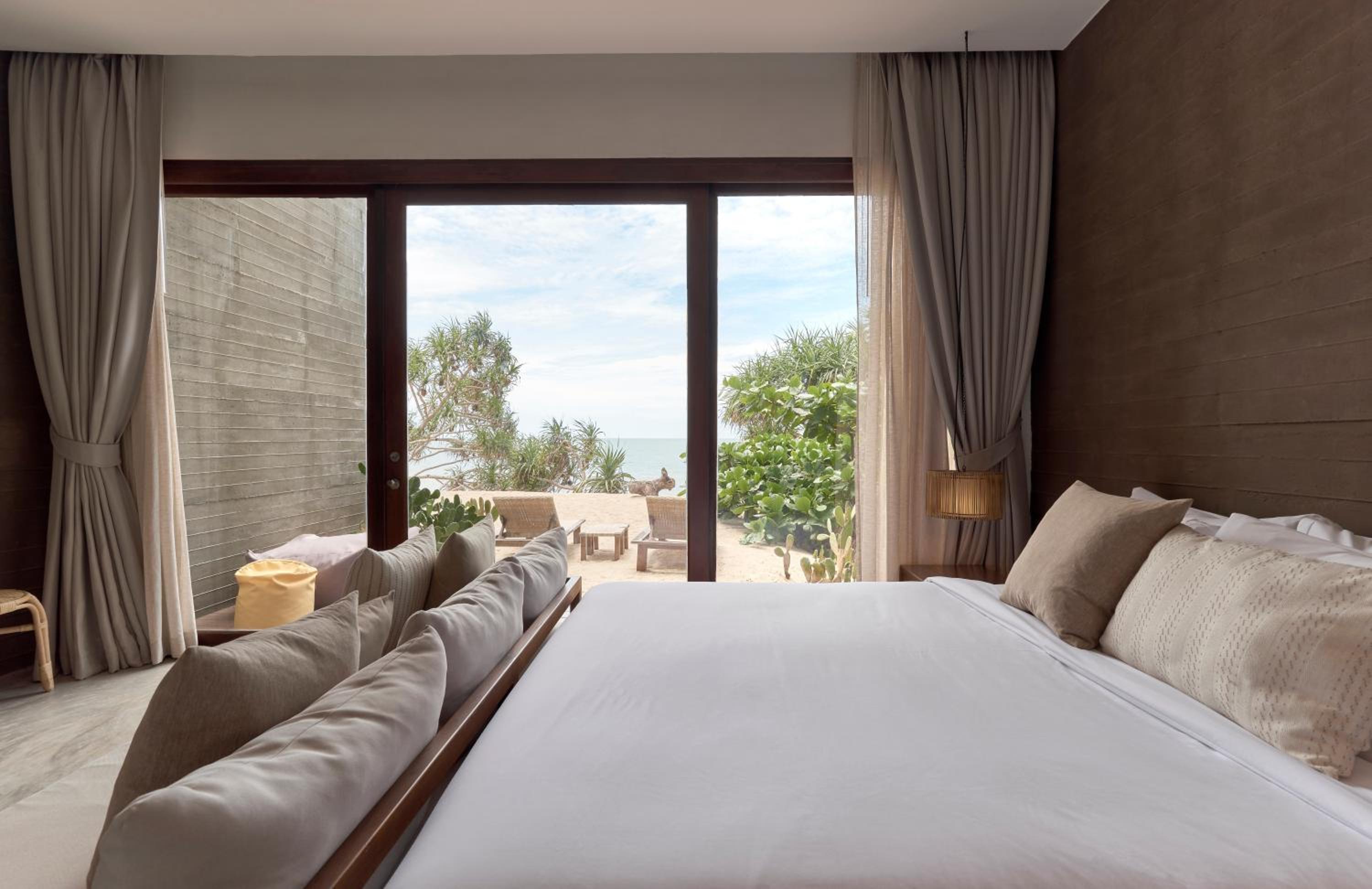 King Room with Sea View - Photo 1
