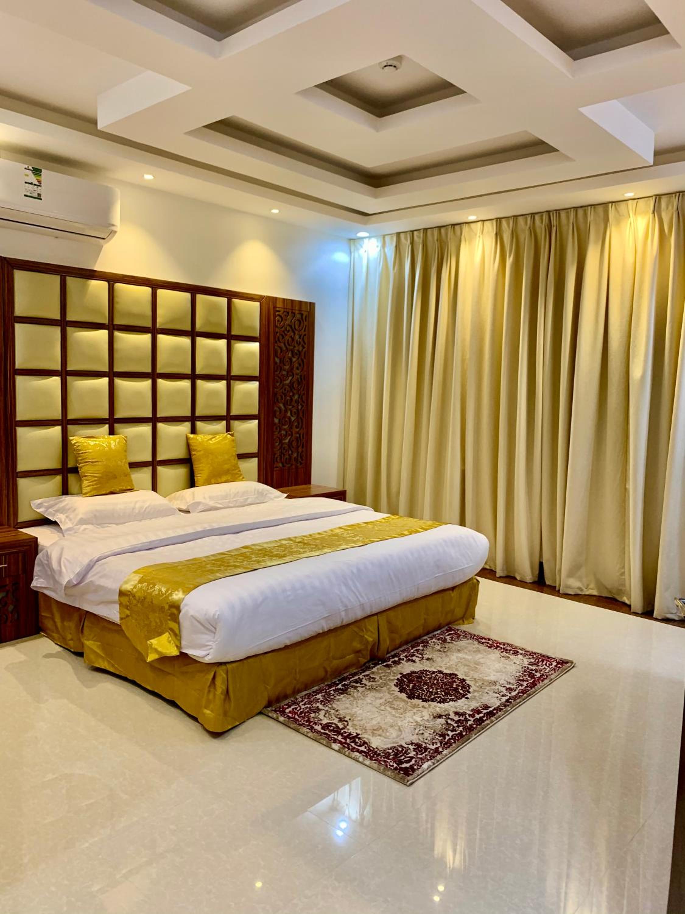 Junior Suite with Mountain View photo 2