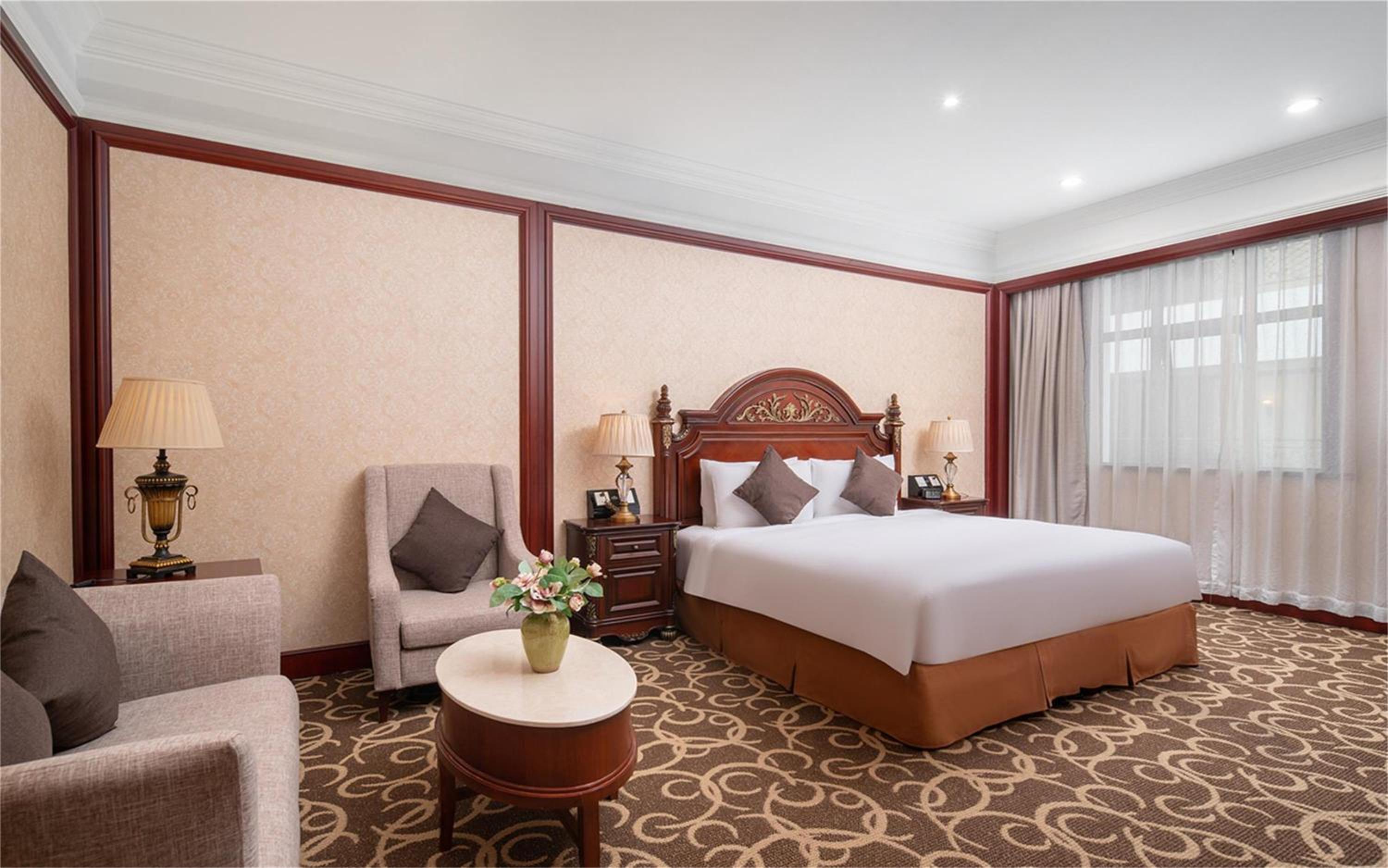 Executive Suite
