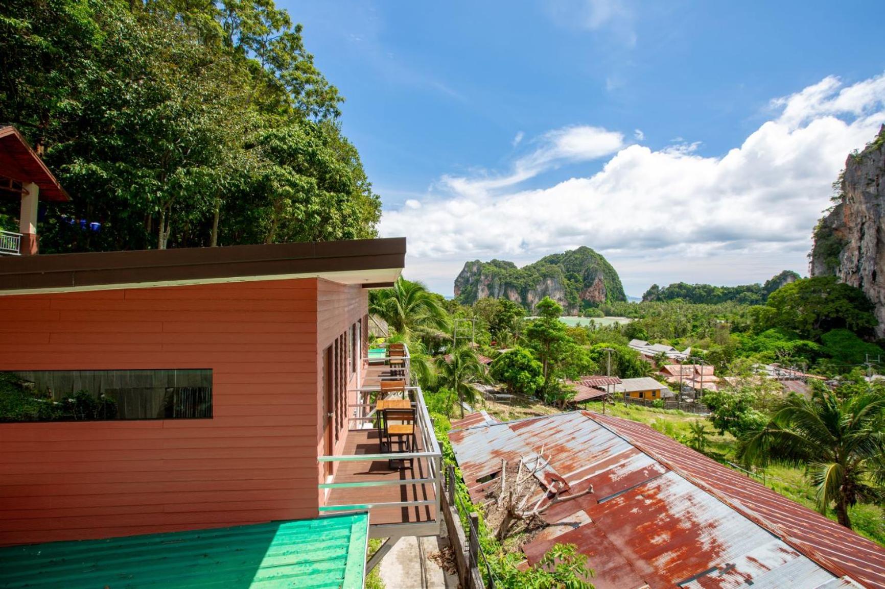 Double Room with Mountain View - Photo 11