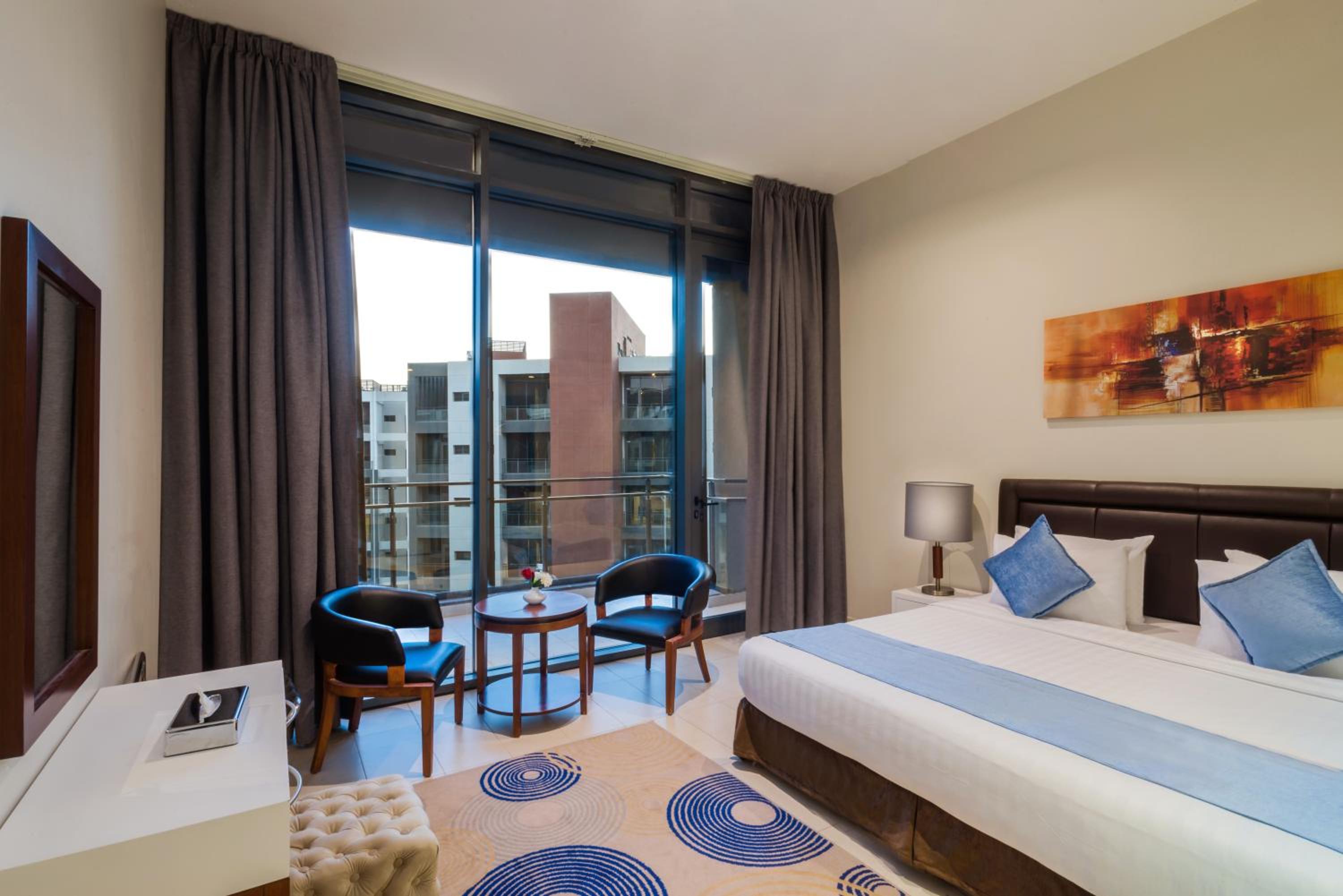 Standard Suite with City View - Photo 1