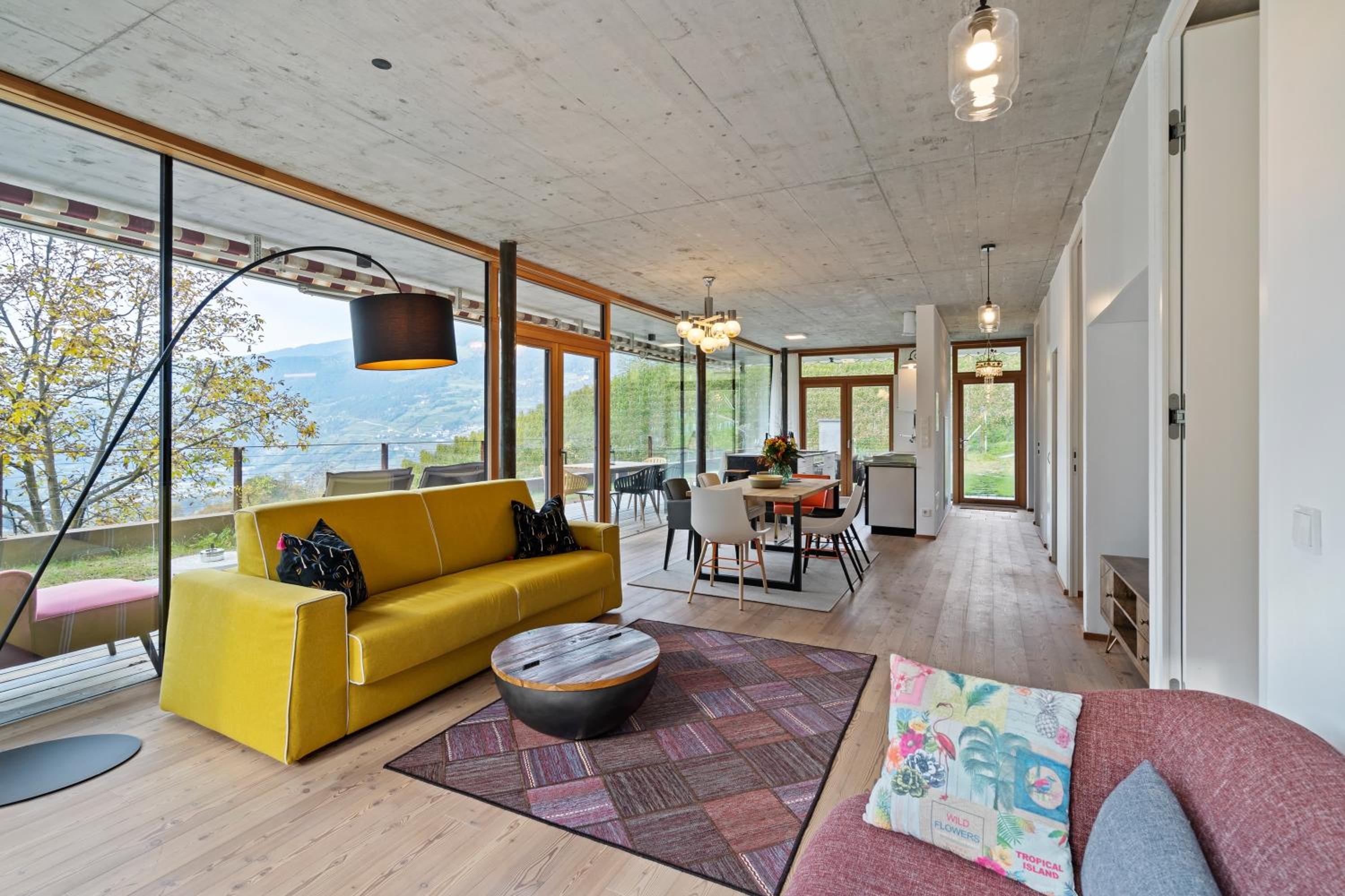 Two-Bedroom Deluxe Apartment with Garden View