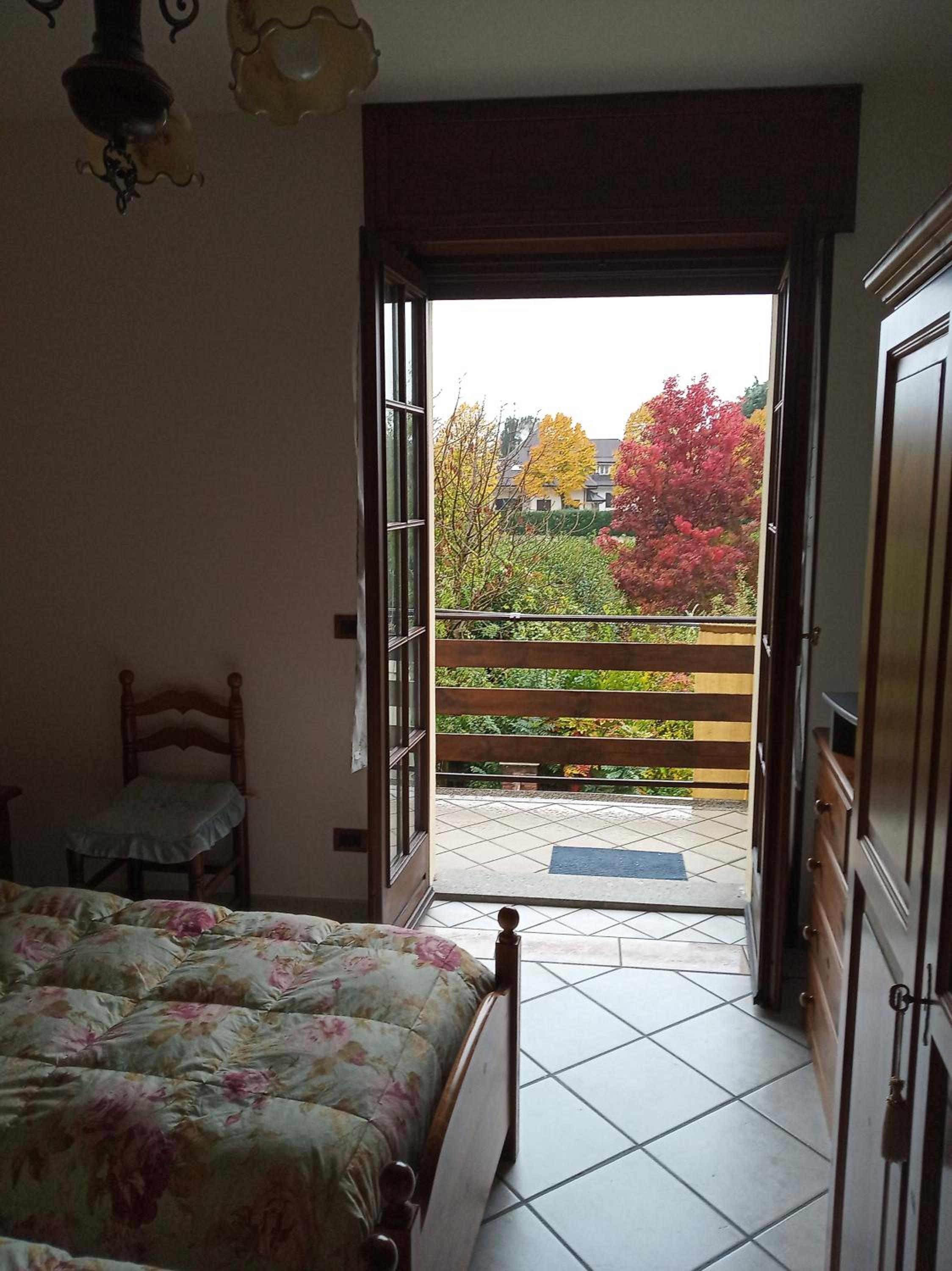 Budget Twin Room - Photo 14