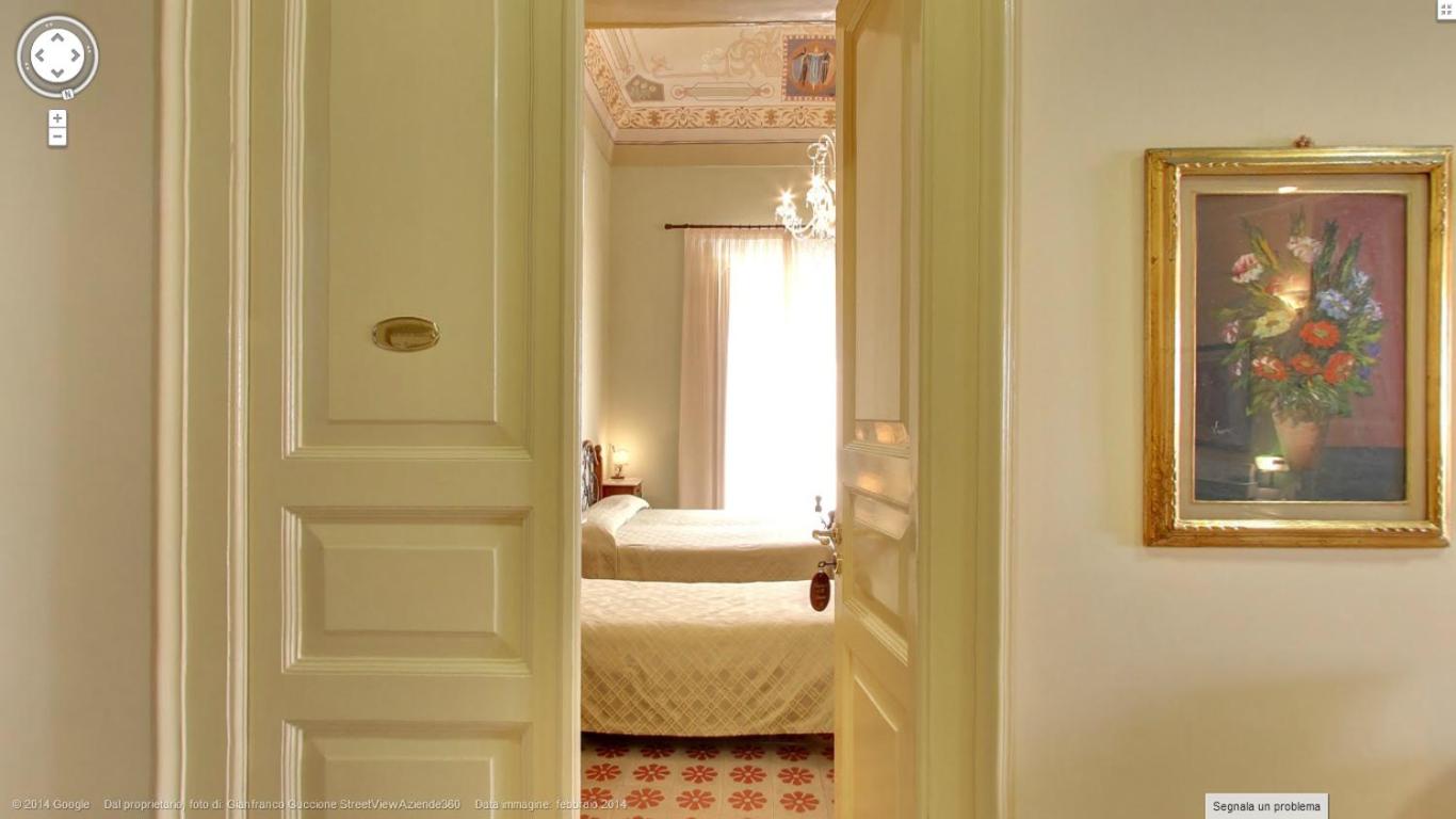 Quadruple Room with Balcony - Photo 8