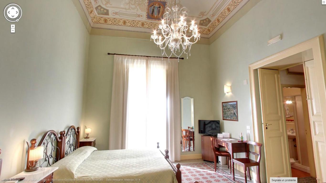 Quadruple Room with Balcony - Photo 6
