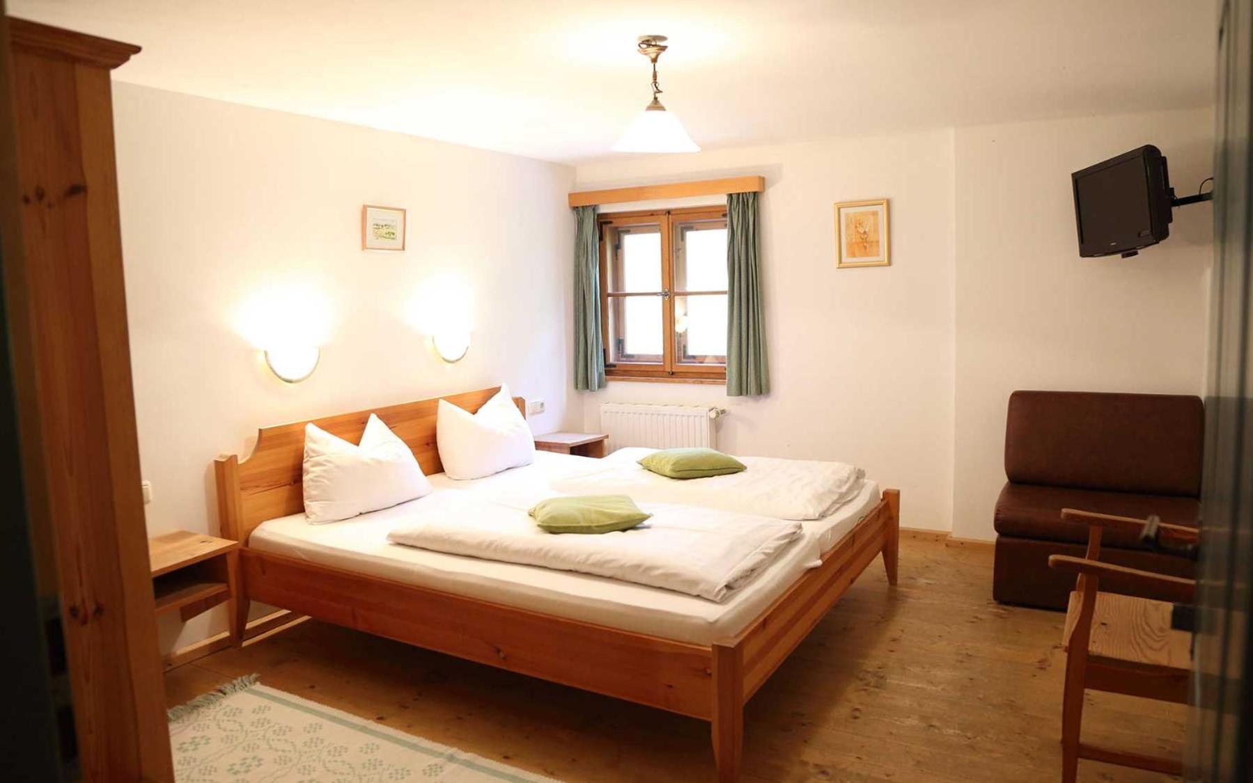 Double Room - Photo 2