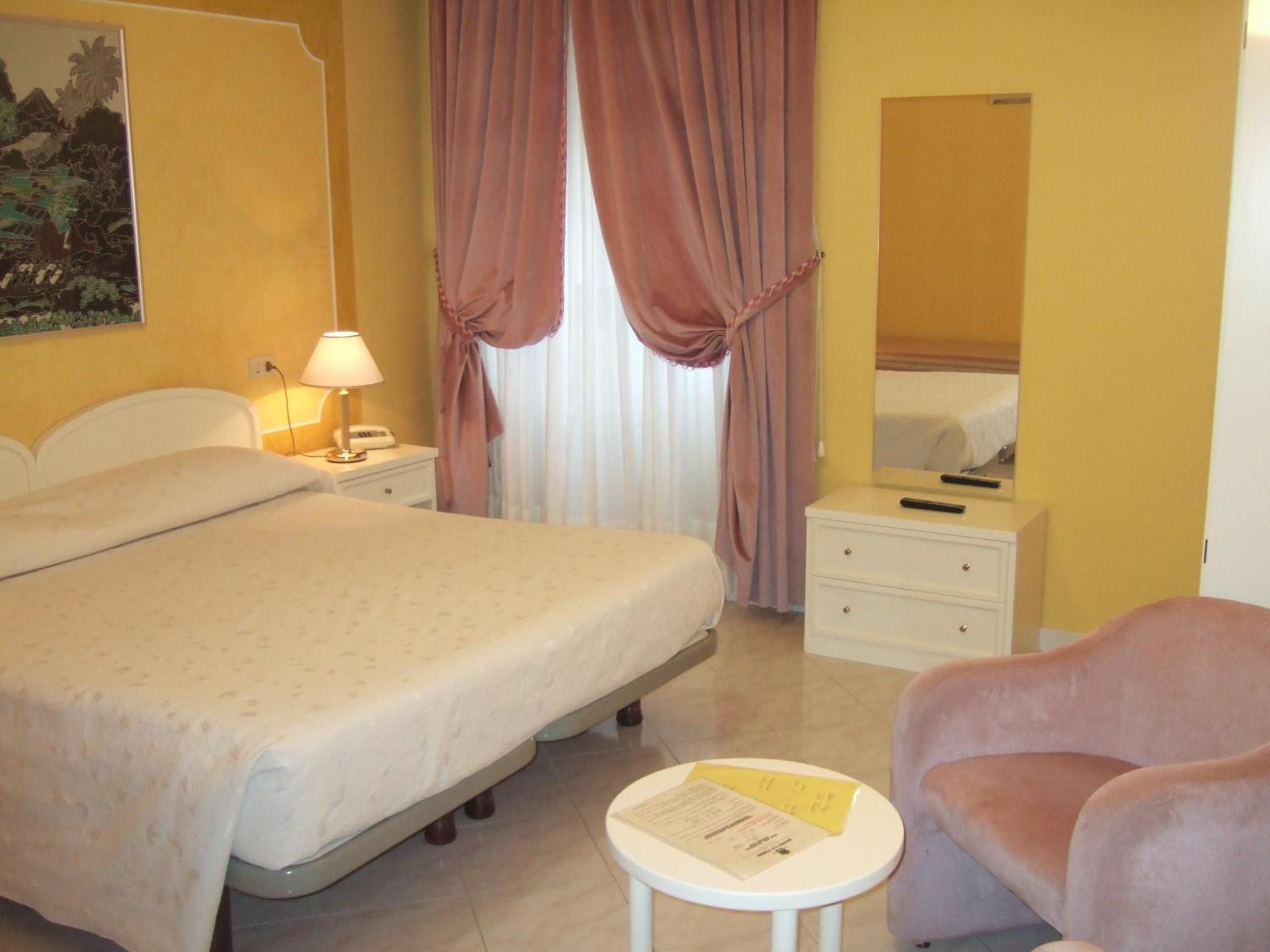 Superior Quadruple Room photo 1