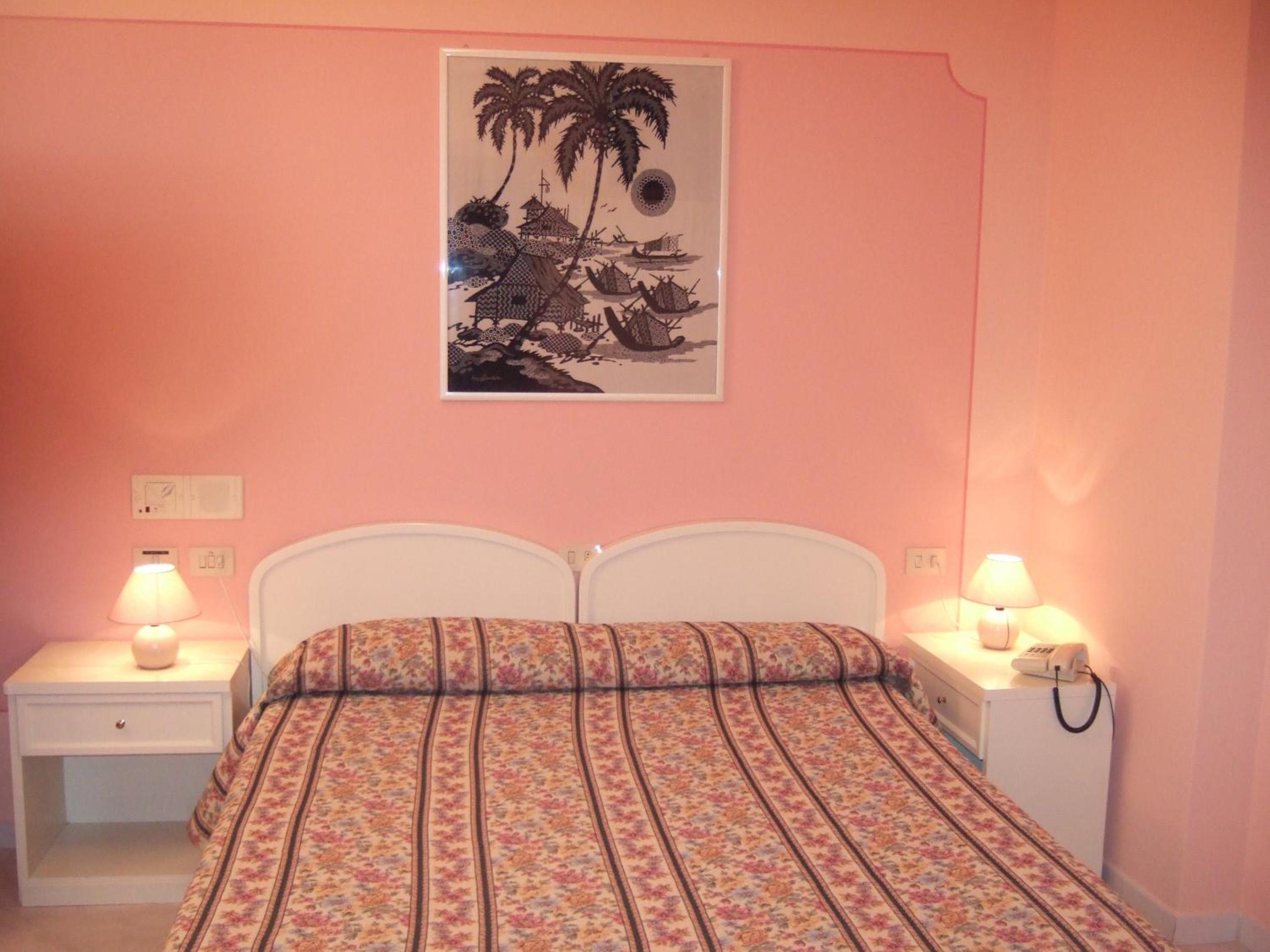 Standard Double Room photo 1