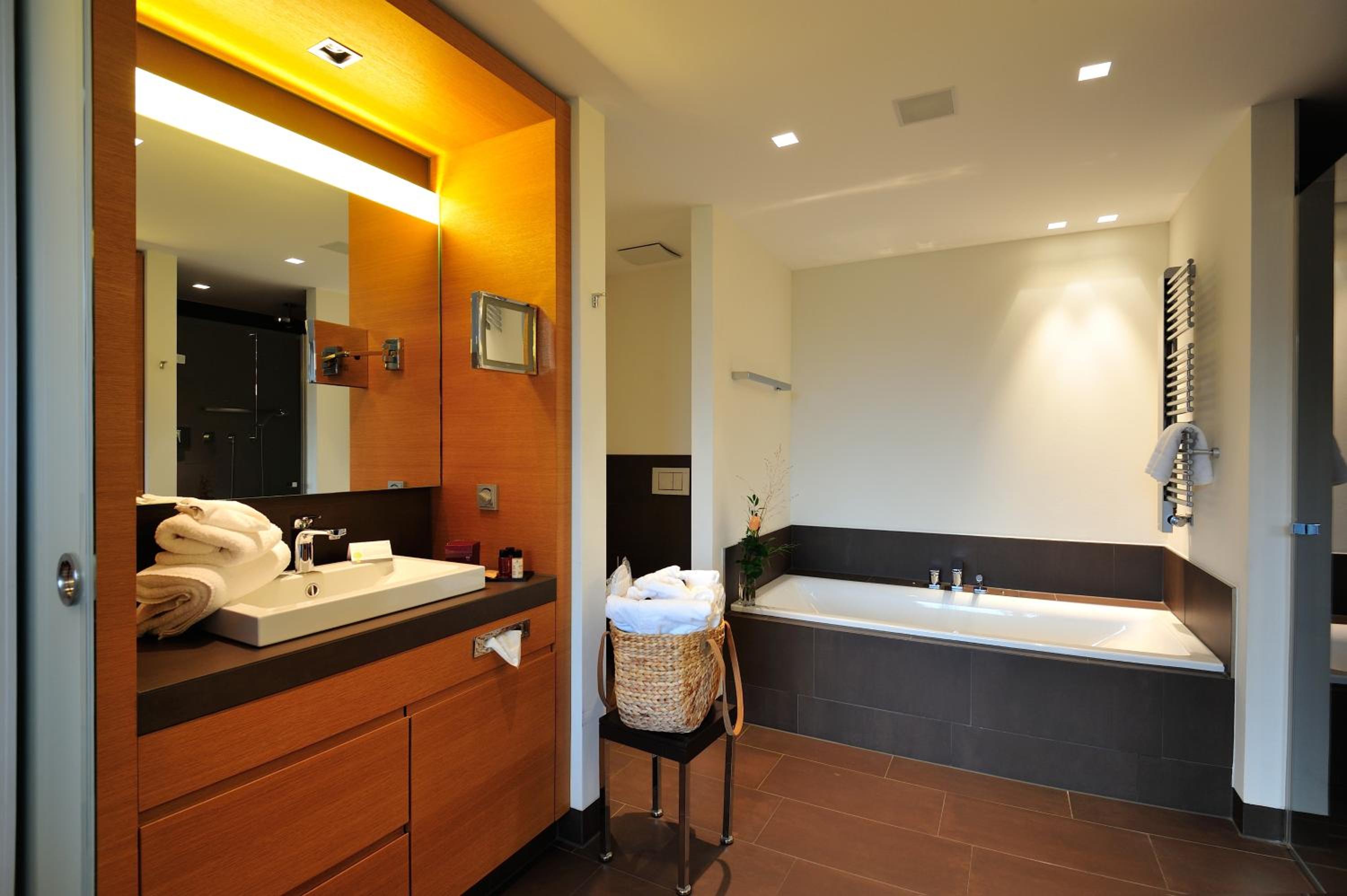 Suite - Photo 6