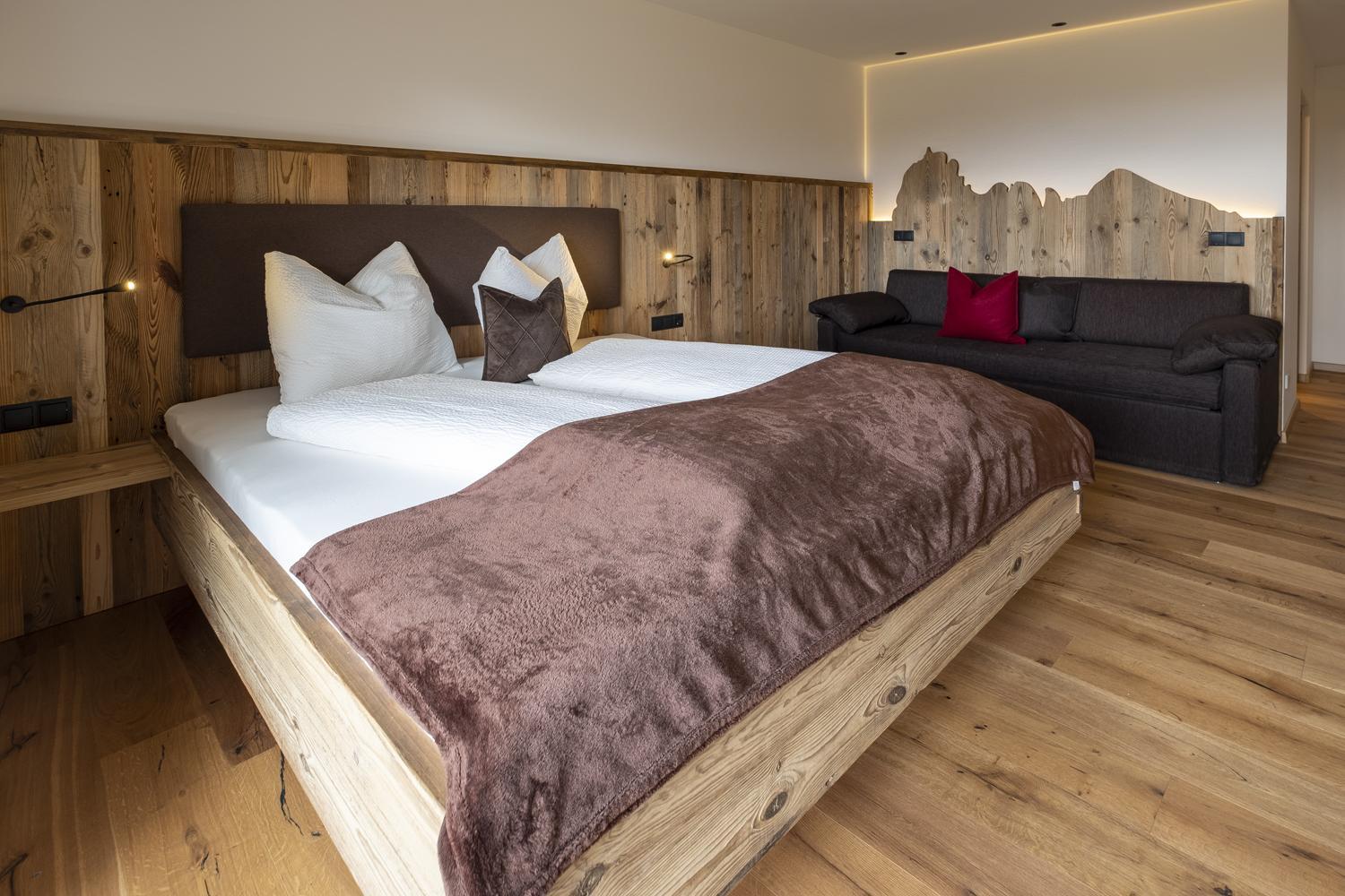 Double or Twin Room with Mountain View - Photo 4
