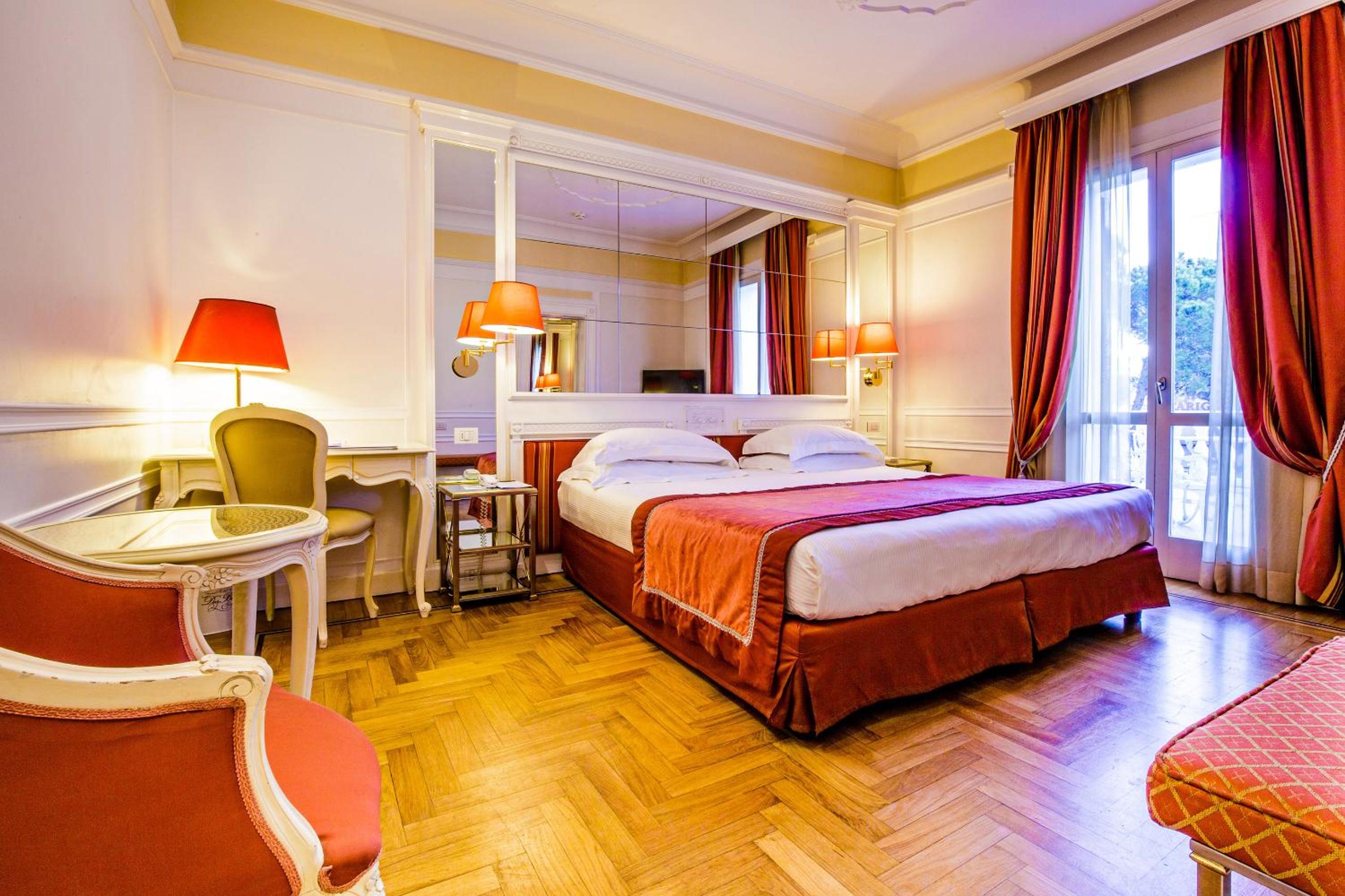 Deluxe Double or Twin Room with Terrace
