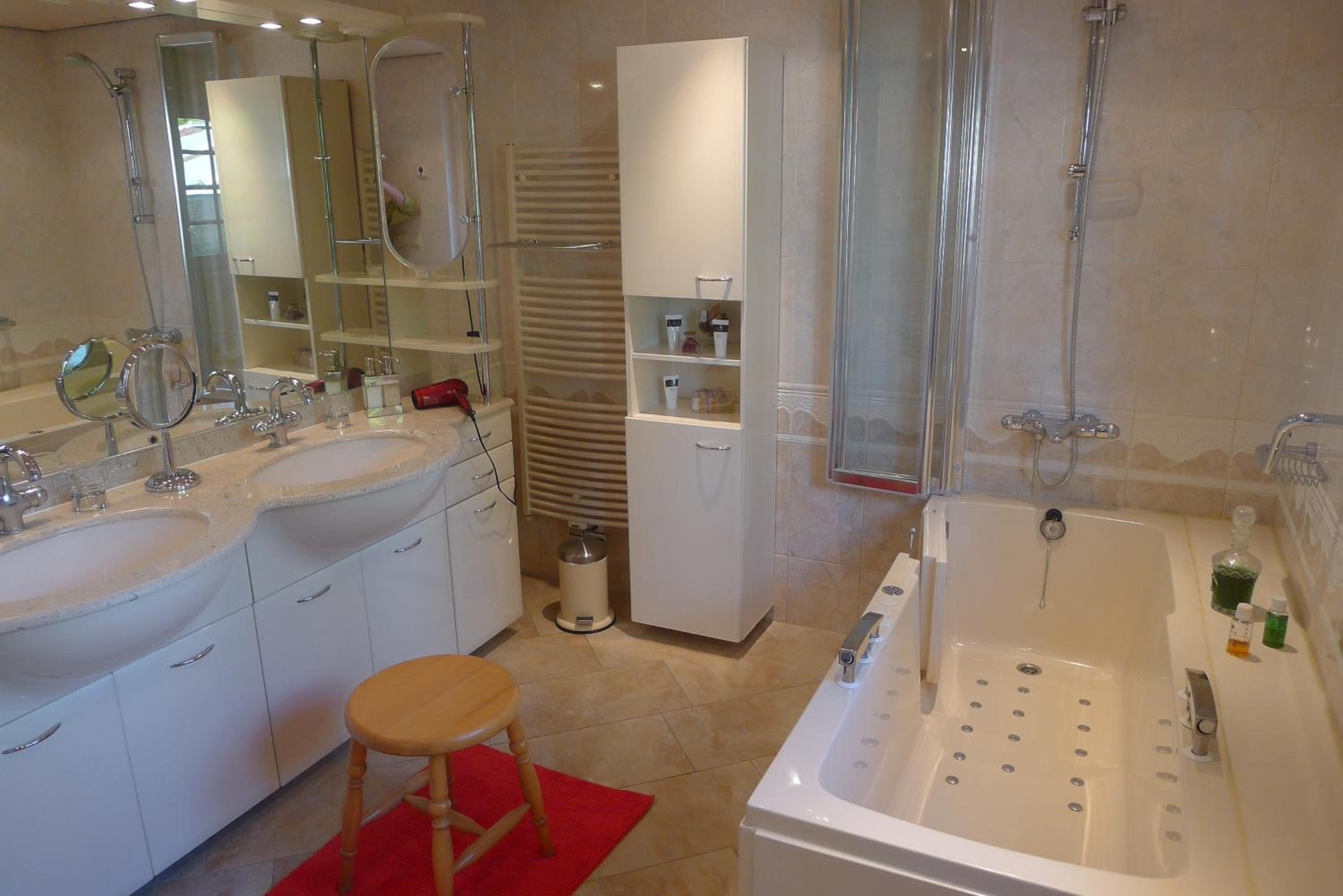 Double Room (2 Adults) - Photo 15