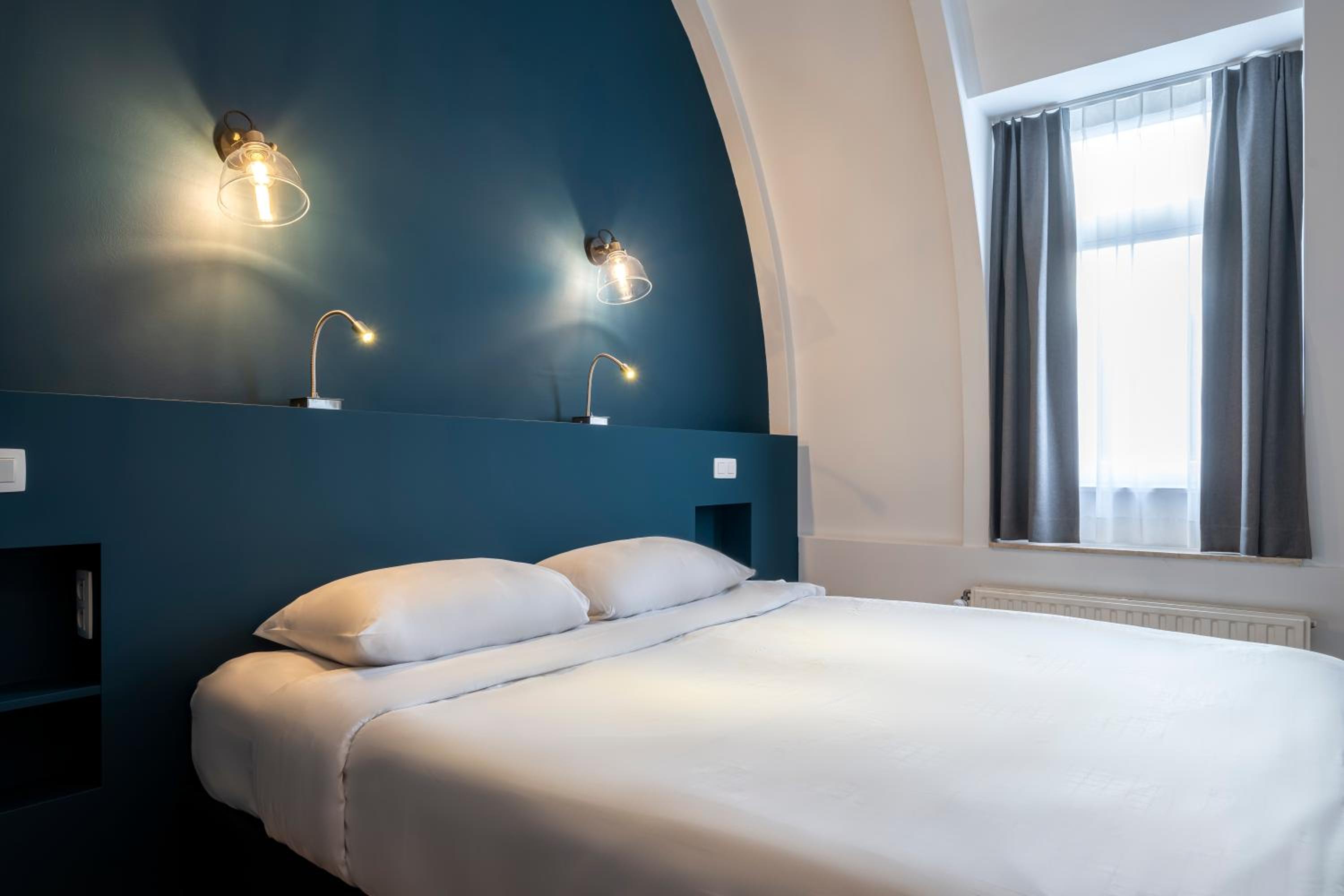 Double Room - Photo 10
