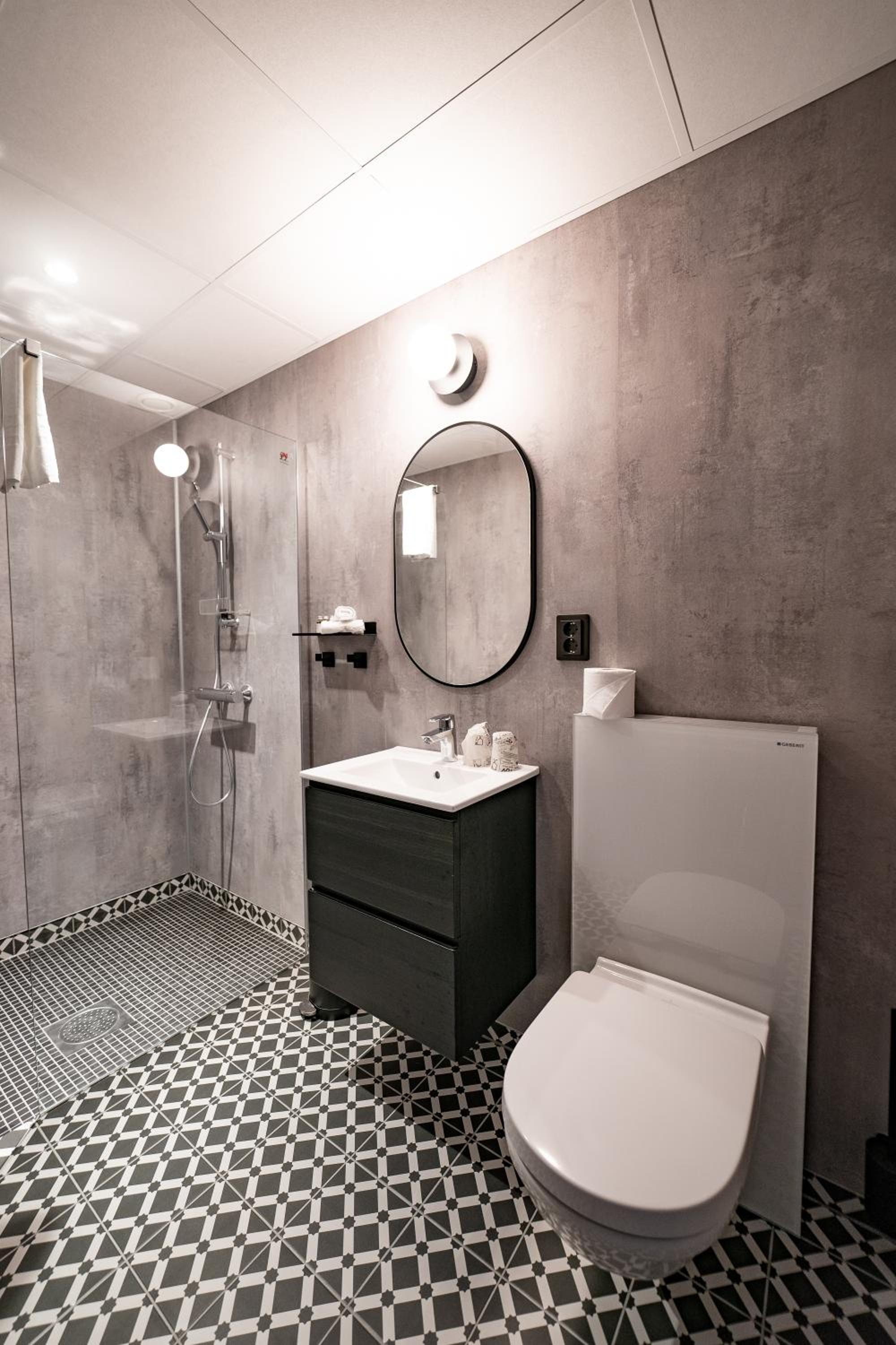 Deluxe Double or Twin Room with Balcony photo 2